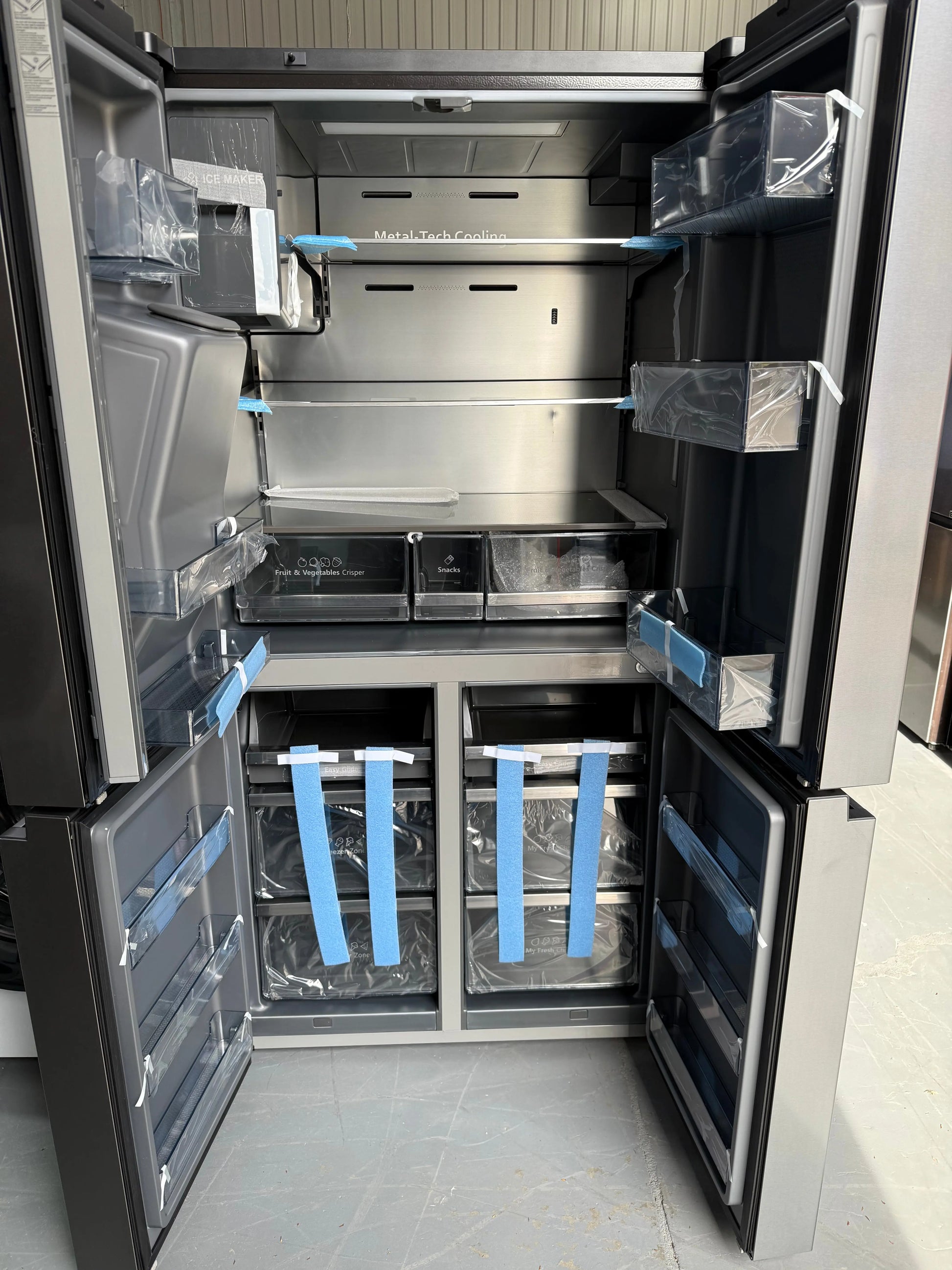 Factory Seconds Hisense 585 Litres Fridge Freezer and Hisense 8.5 kgs Washing Machine | ADELAIDE