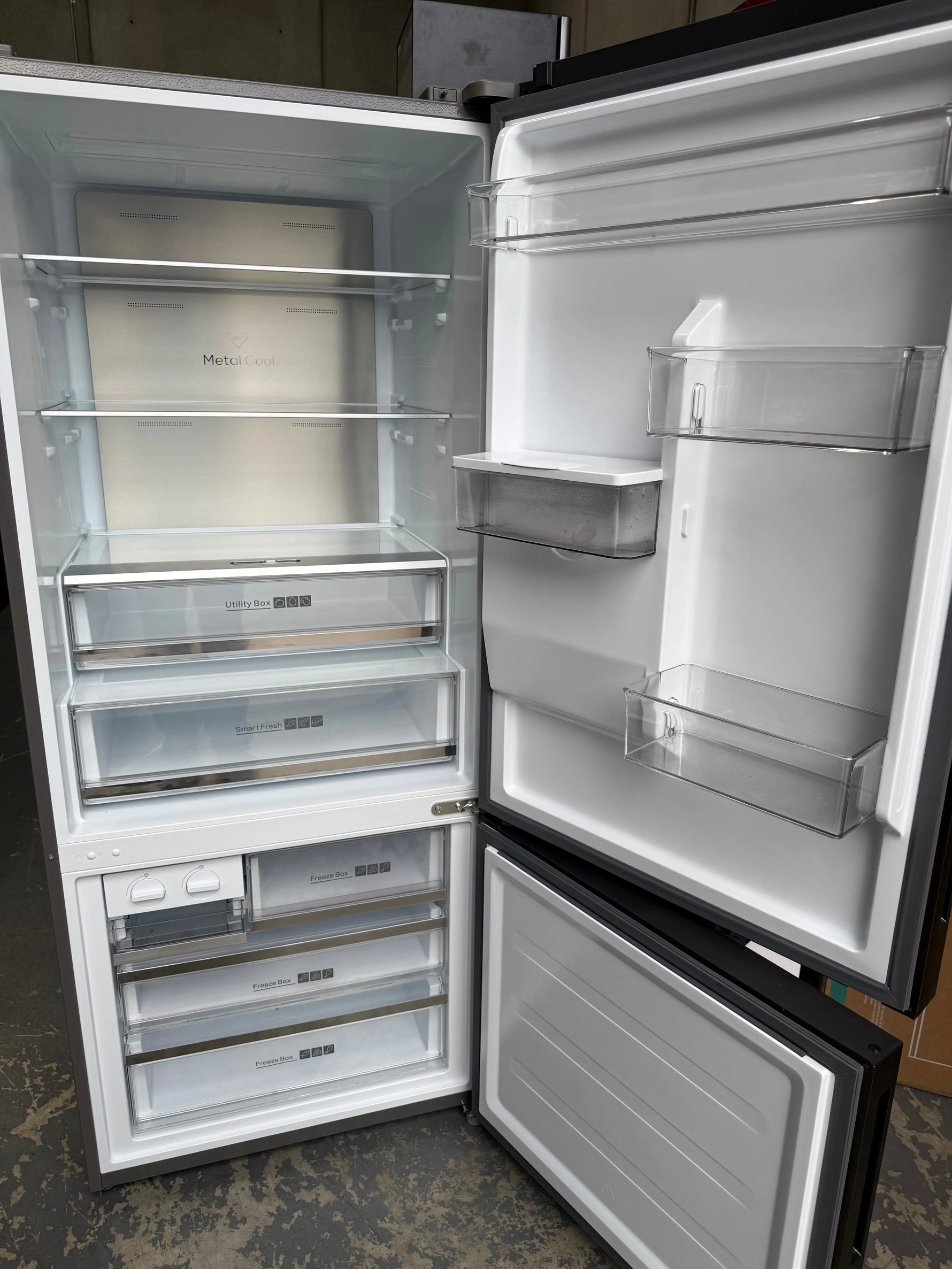 Factory Seconds Kogan 412 L Bottom Mount Fridge + Factory Seconds Kogan 9 kg Heat Pump Dryer + Factory Seconds Kogan 10 kg Front Load Washer + Refurbished Hisense 55″ 4K QLED Smart TV | MELBOURNE