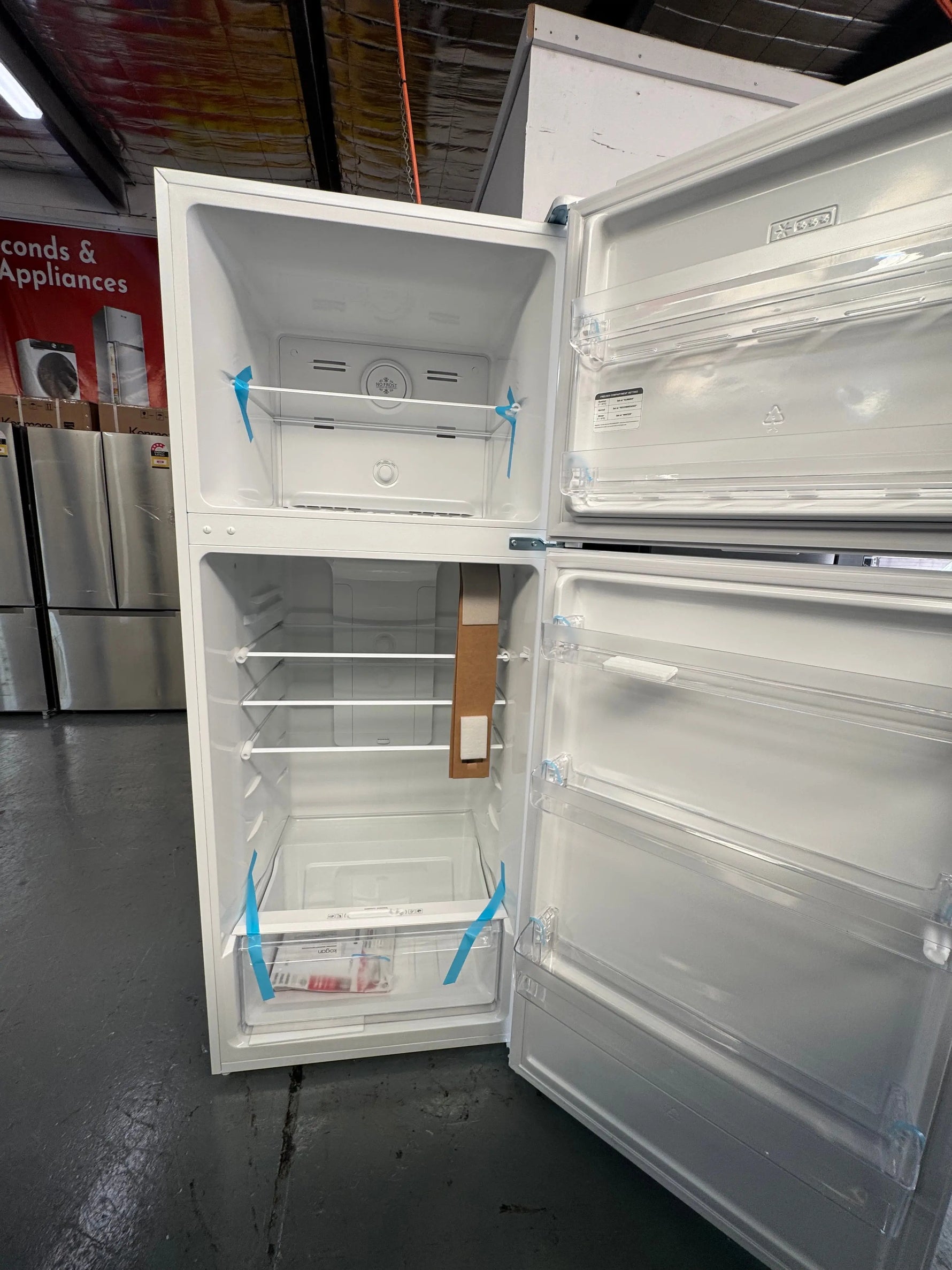 Factory Seconds Kogan 415L Top Mount Fridge (White) | SYDNEY