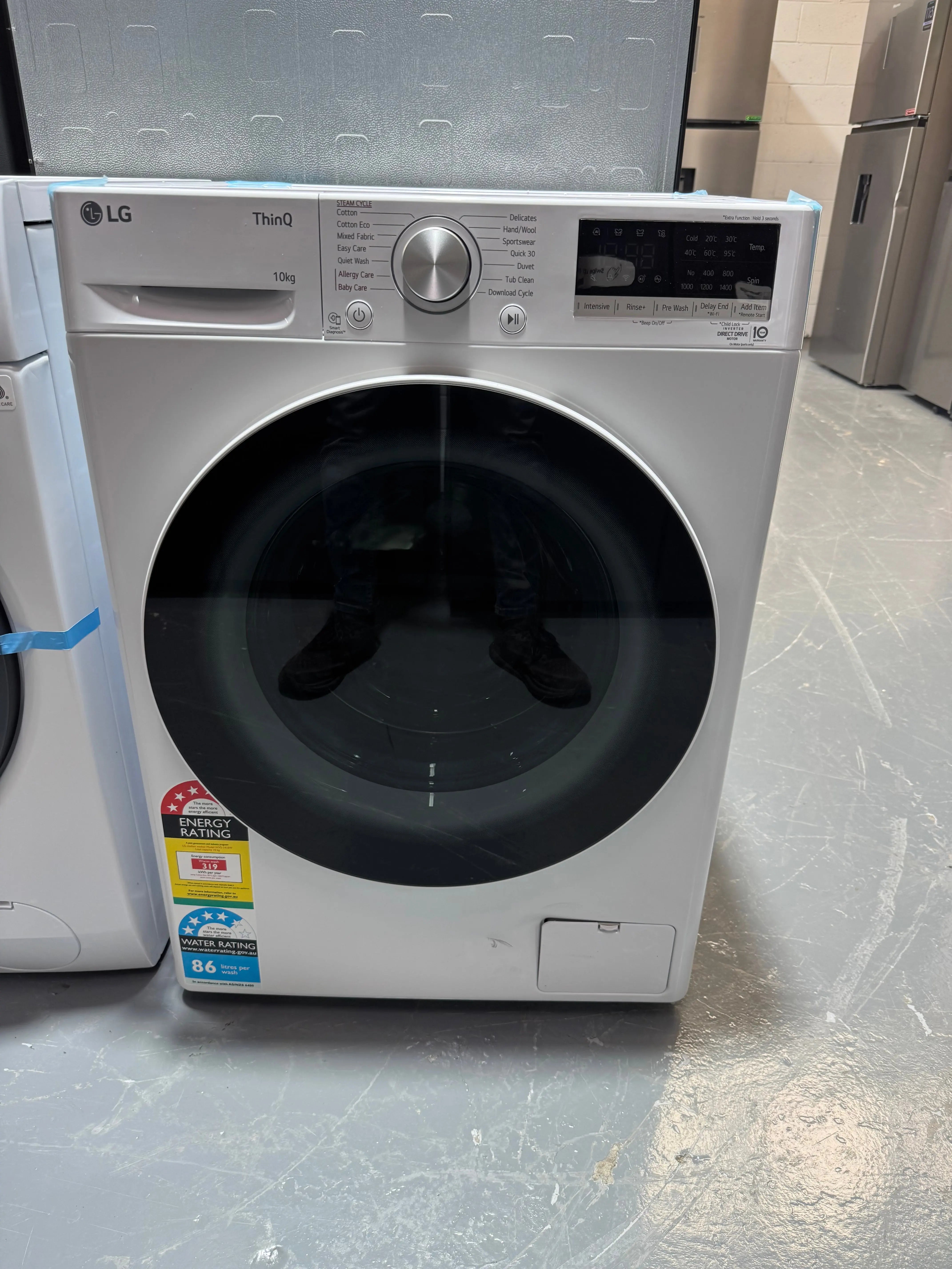 Factory Seconds LG 10kg Front Load Washing Machine with Steam WV5-1410W | SYDNEY