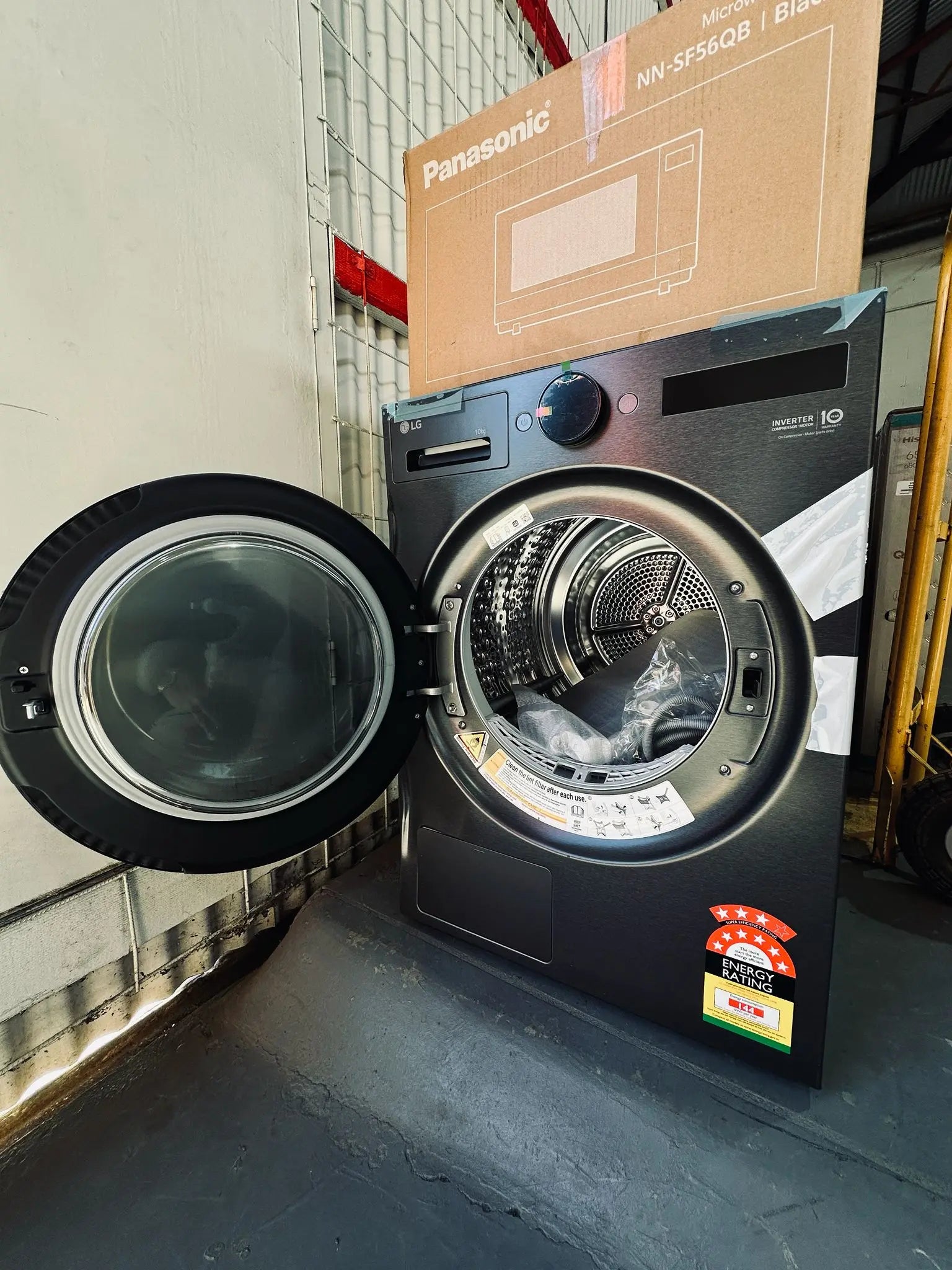 Factory Seconds LG 10kg Heat Pump Dryer | ADELAIDE