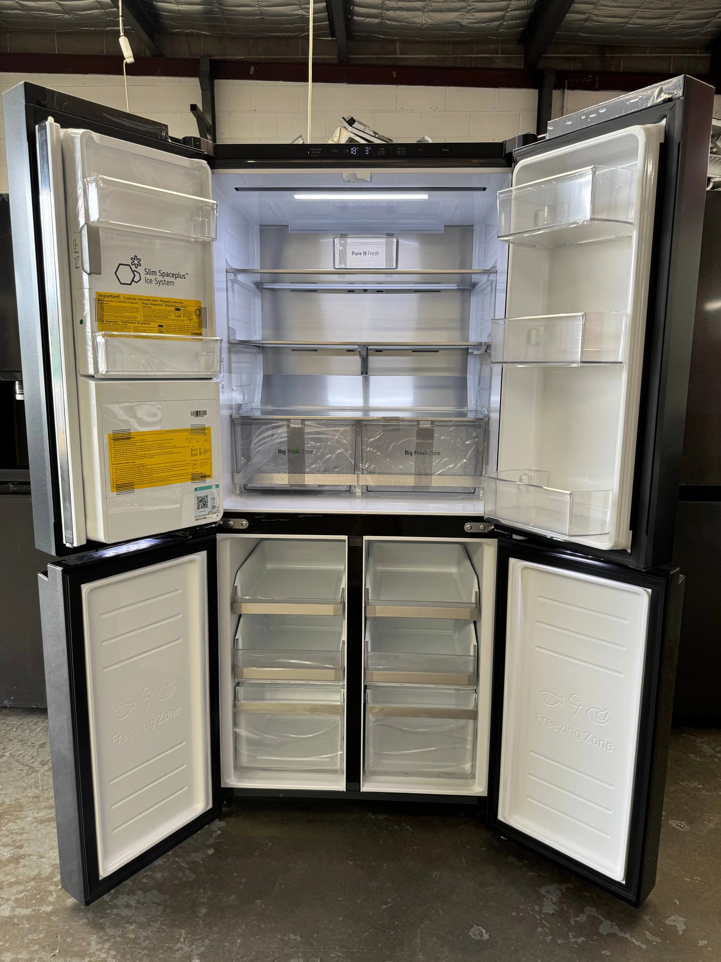 Factory Seconds LG LG 506L French Door Fridge with Slim In-Door Ice and Water Dispenser Matte Black GF-L500MBL | SYDNEY