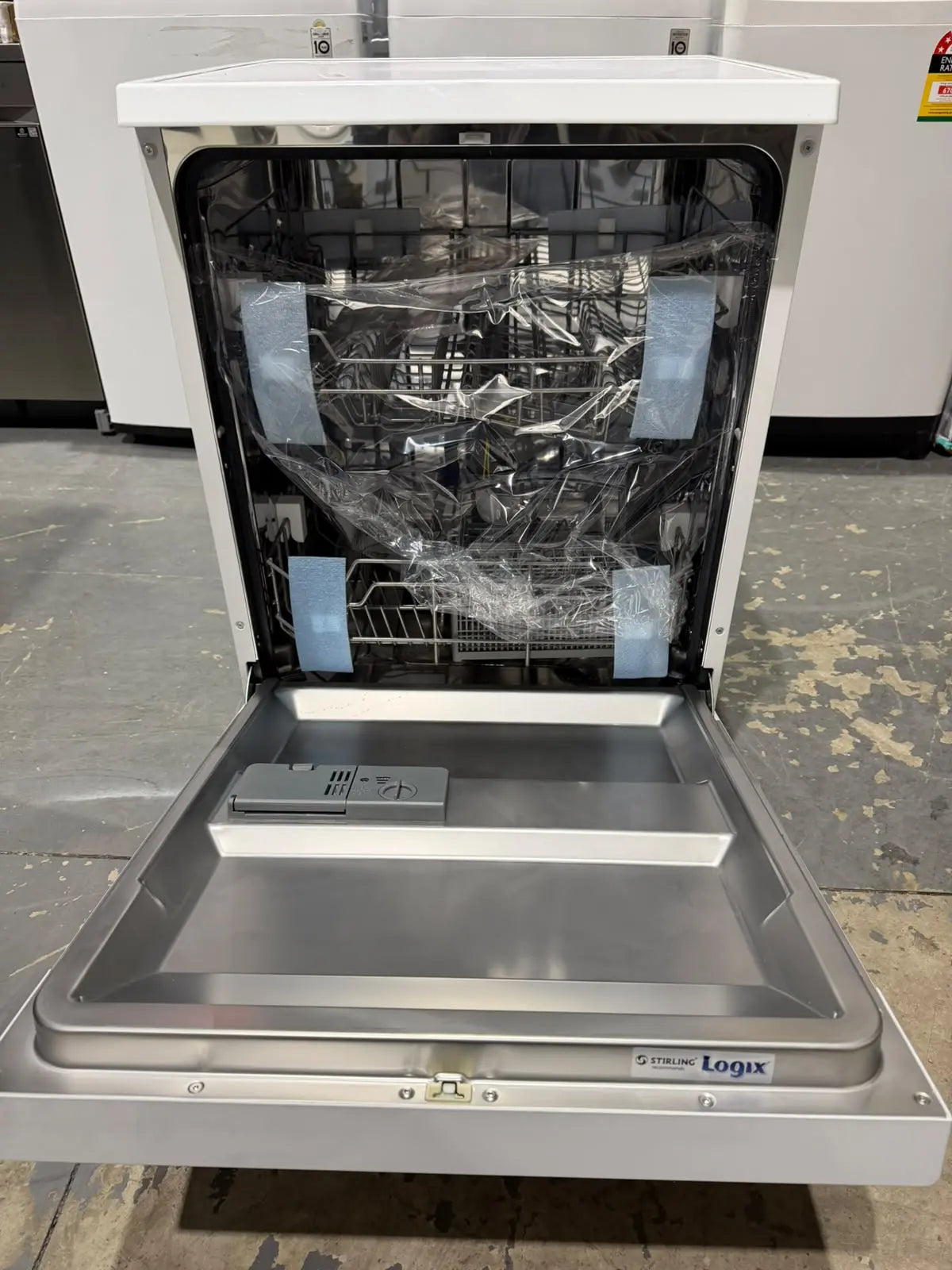 Factory Seconds Reliable STIRLING 12 Place Setting Dishwasher | MELBOURNE