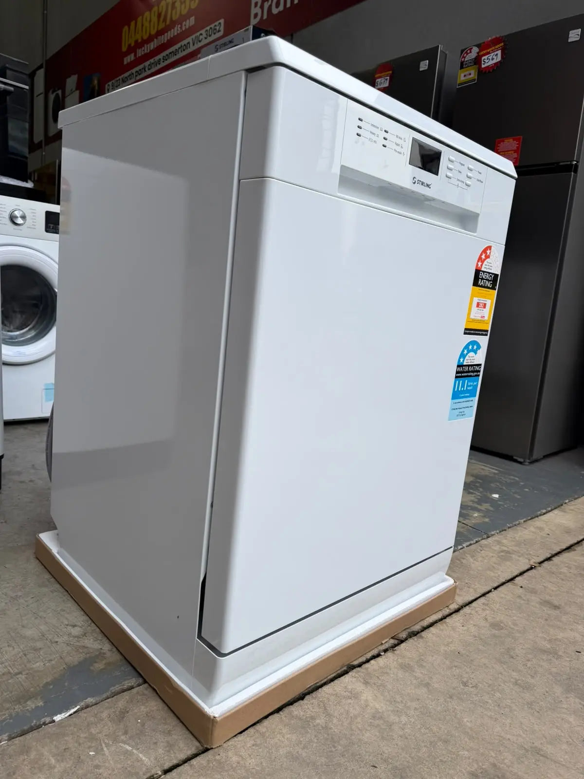 Factory Seconds Stirling 12 Place Setting Dishwasher | MELBOURNE