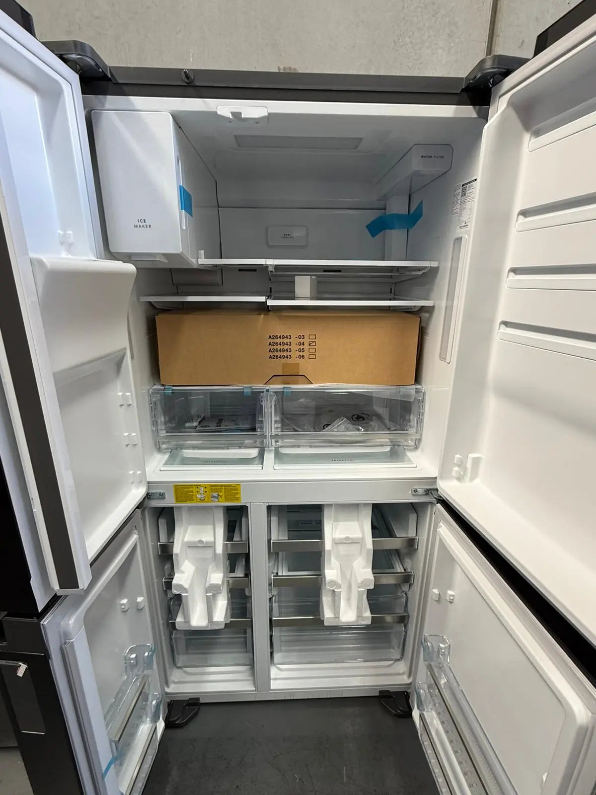 Factory Seconds Westinghouse 609L Quad Door Fridge – WQE6170BB | MELBOURNE