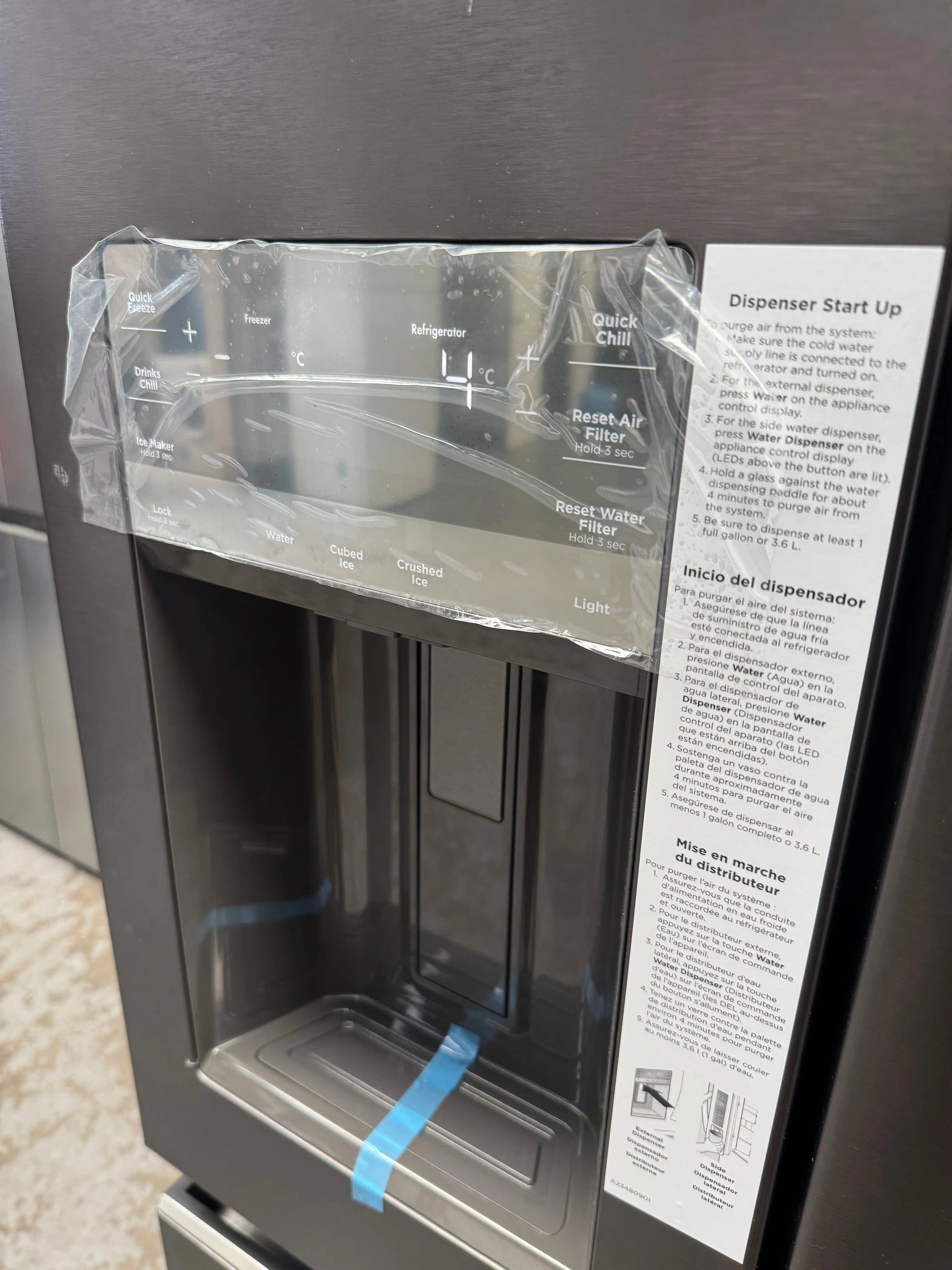 Factory Seconds Westinghouse 609L Quad Door Fridge with Ice and Water Door Dispenser Matte Black WQE6170BB | SYDNEY