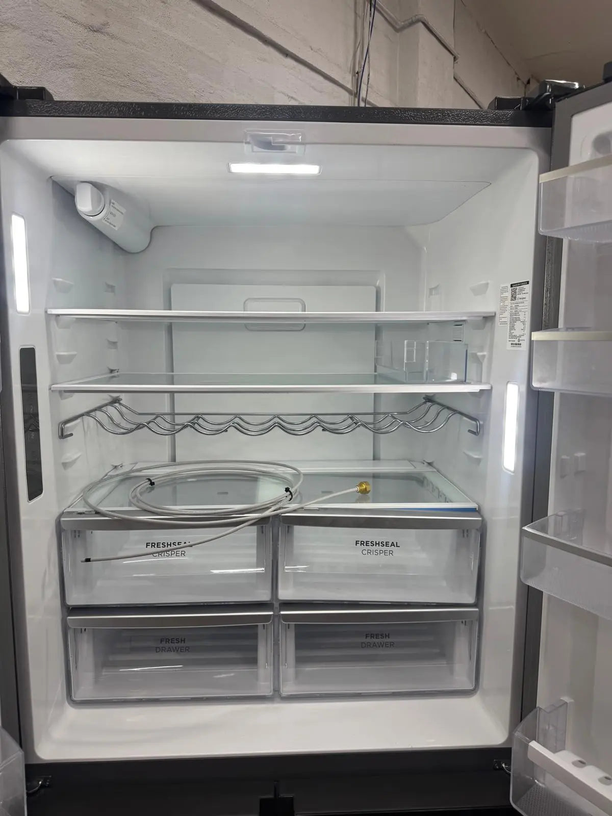 Factory Seconds Westinghouse 634L Fridge & Stirling 6kg Washer Combo | RESERVOIR