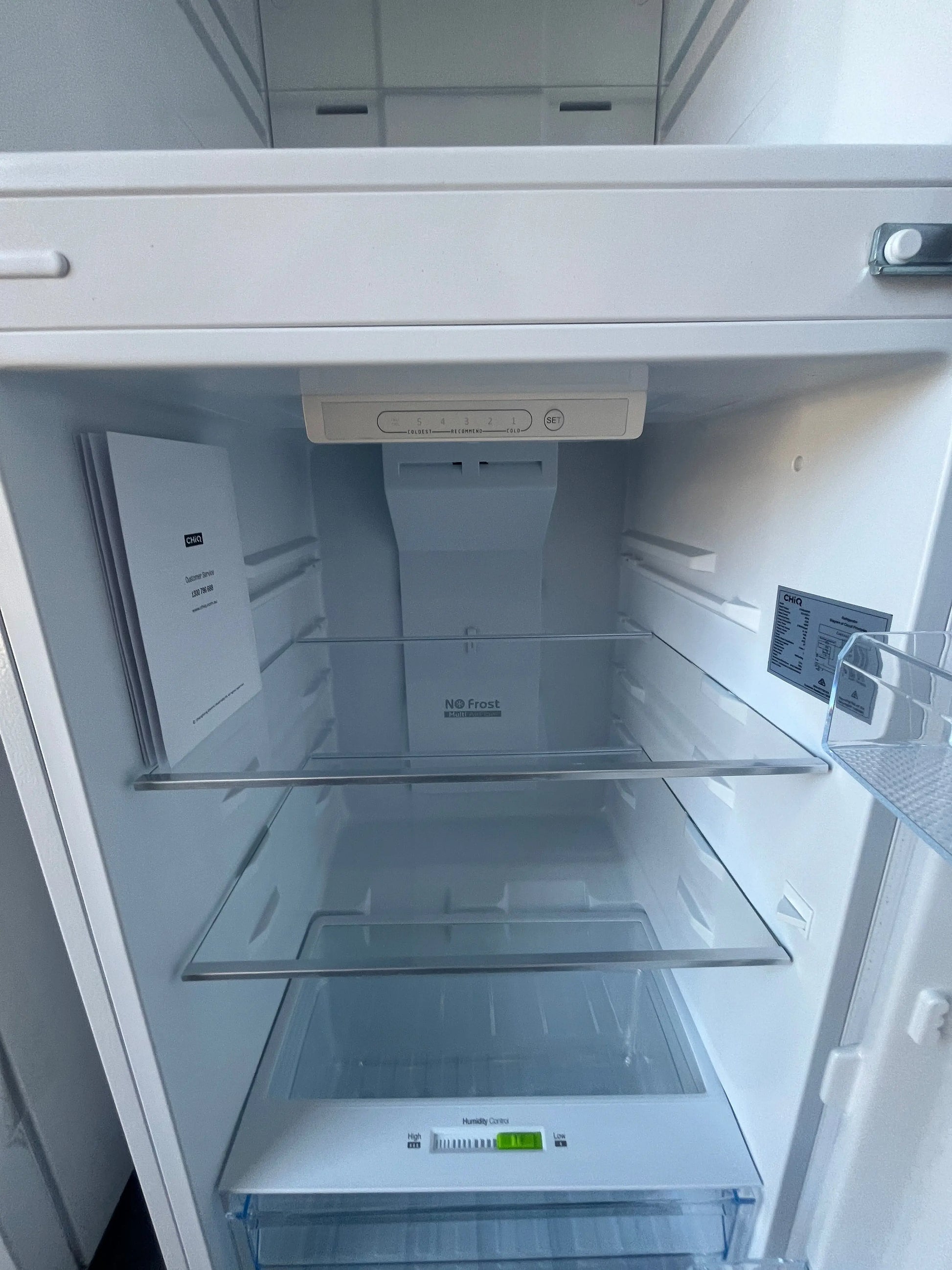 Factory second ChiQ 202L fridge freezer model CTM202NW3 White | ADELAIDE