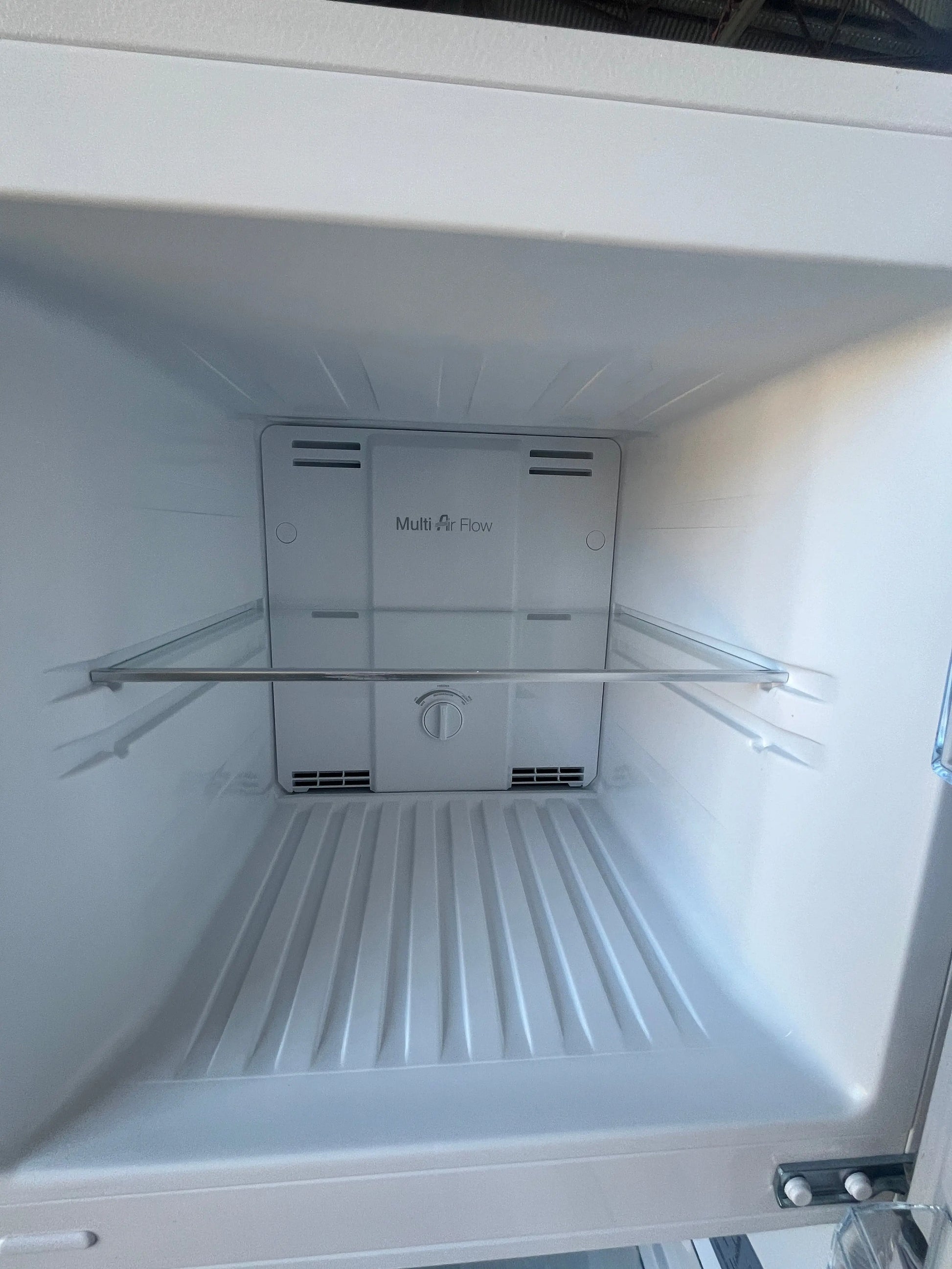 Factory second ChiQ 202L fridge freezer model CTM202NW3 White | ADELAIDE