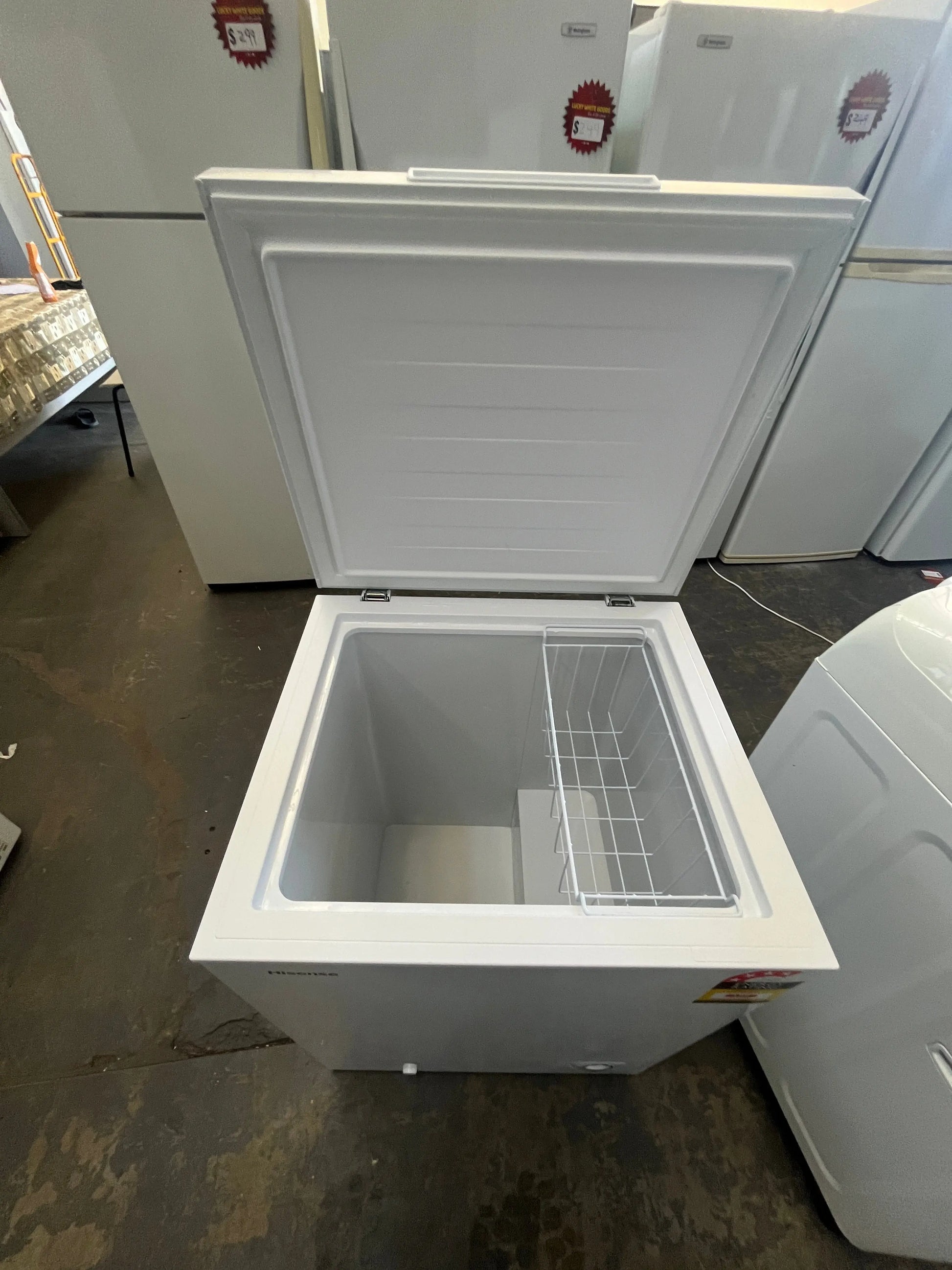 Factory second HISENSE Freezer HRCF144 Volume 145 litres | ADELAIDE