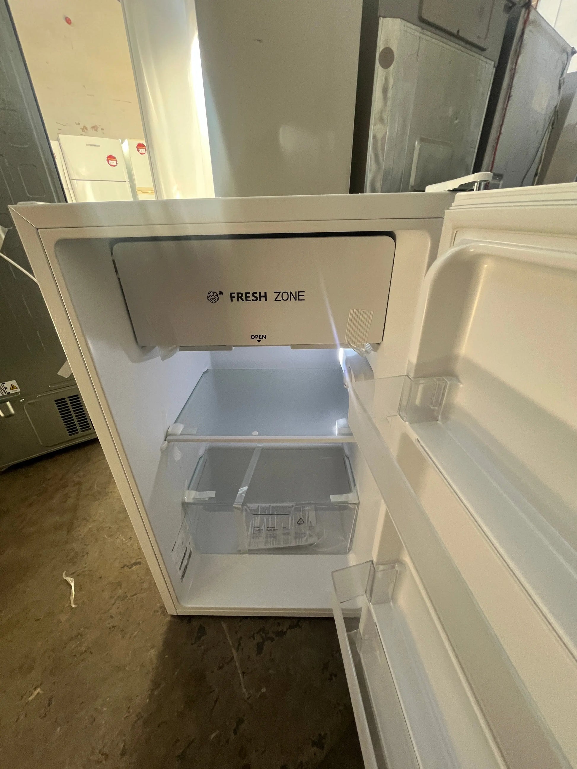 Factory second HISENSE Refrigerator HRBF|25
Volume 125 litres | ADELAIDE