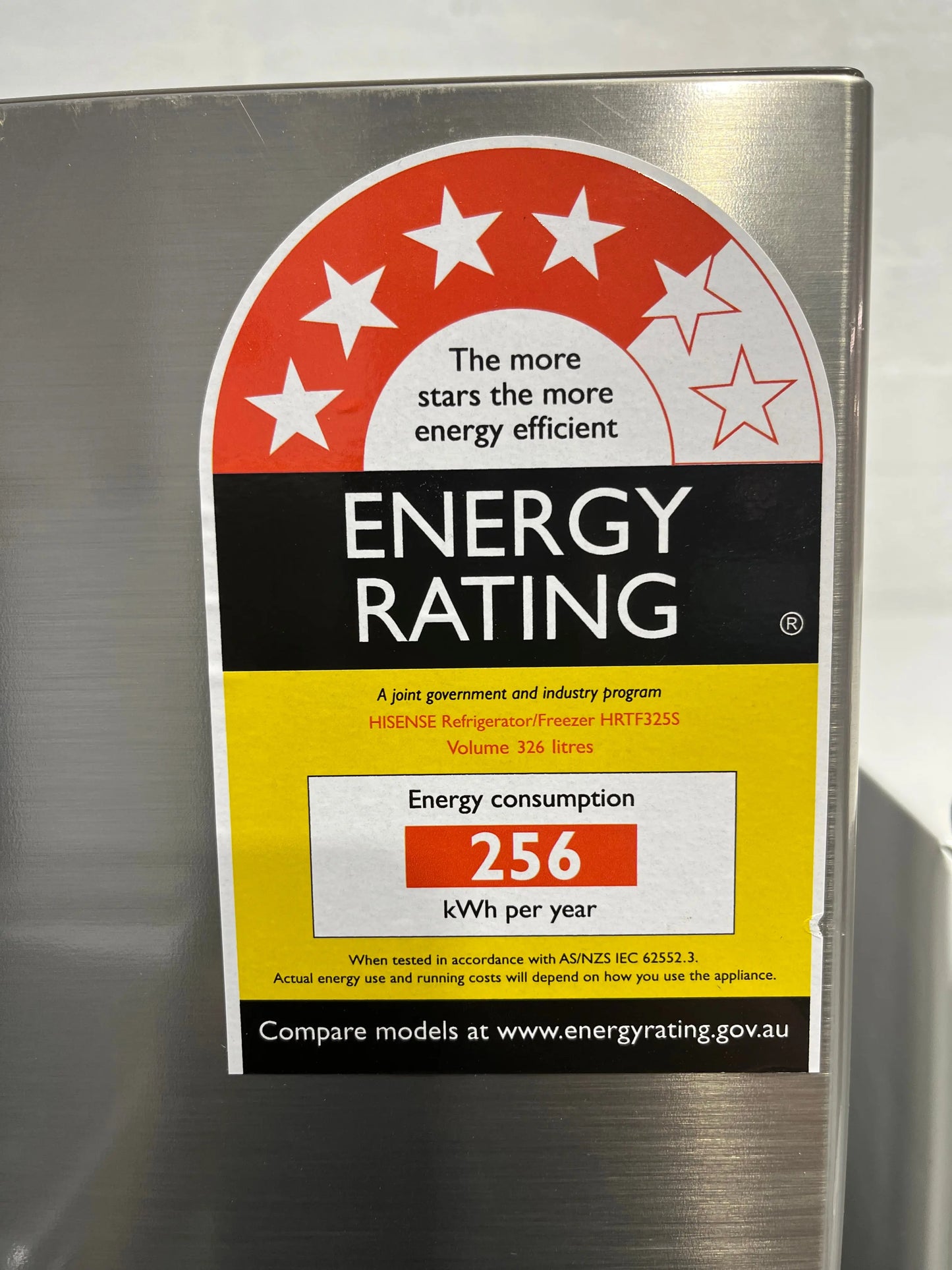 Factory second Hisense 325L fridge freezer | ALEXANDRIA