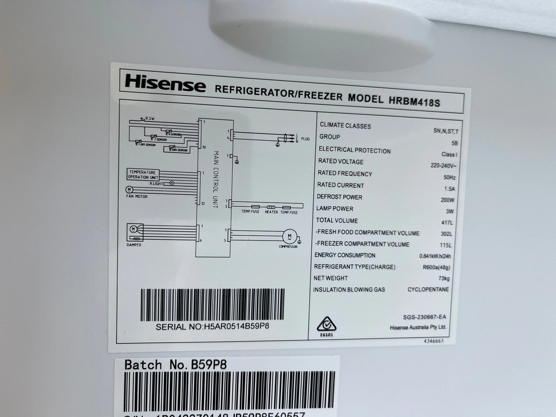 Factory second Hisense 418L bottom mount fridge freezer | ALEXANDRIA