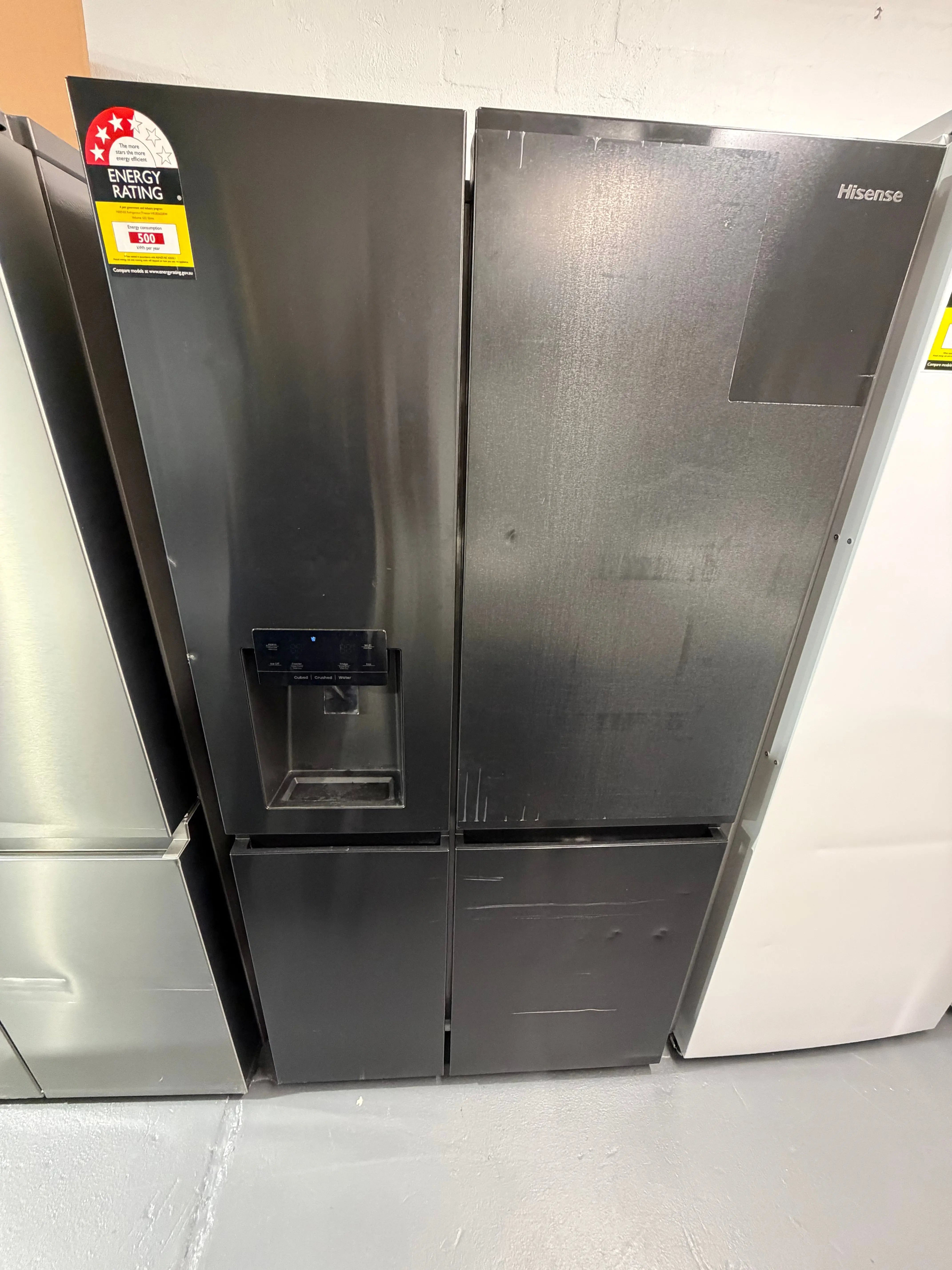 Factory second Hisense 632 ltr side by side door fridge freezer Model no -HRSBS632Bw | ALEXANDRIA