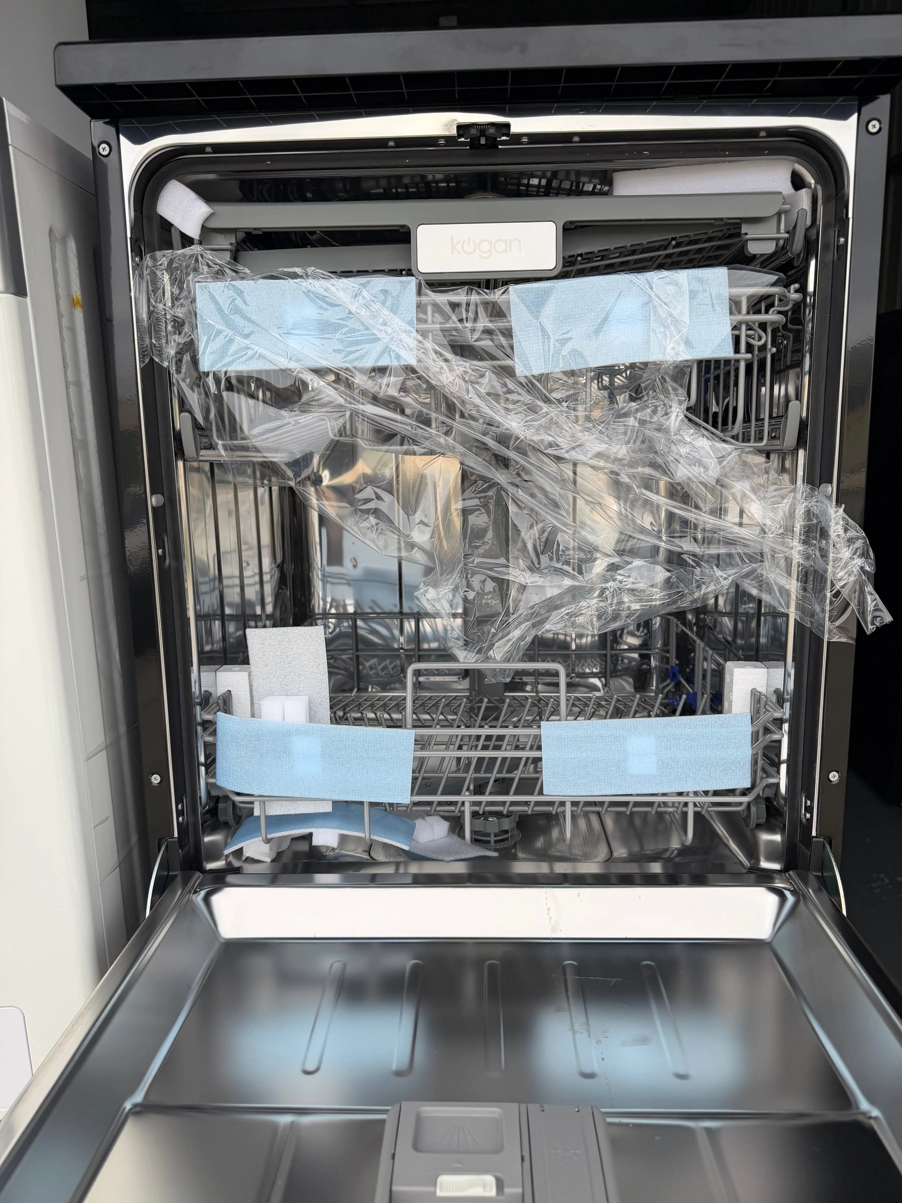 Factory second Kogan 15  Place Setting Dishwasher | BRISBANE