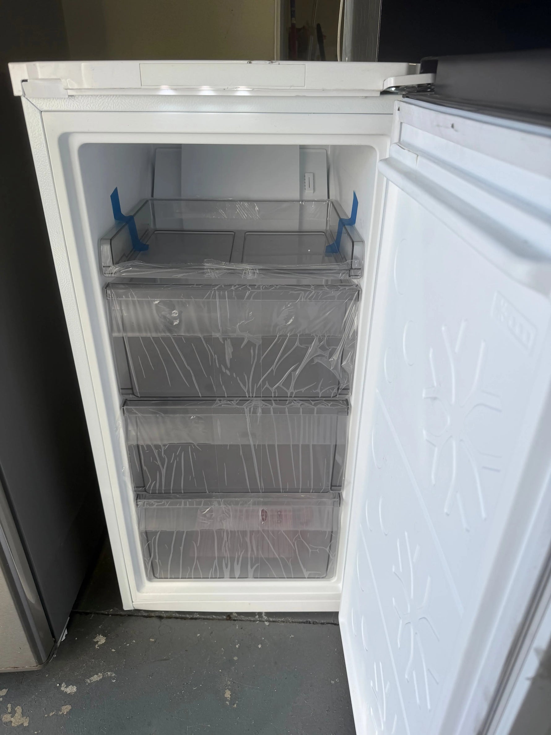 Factory second chiq 93 litres hybrid upright fridge or freezer | BRISBANE