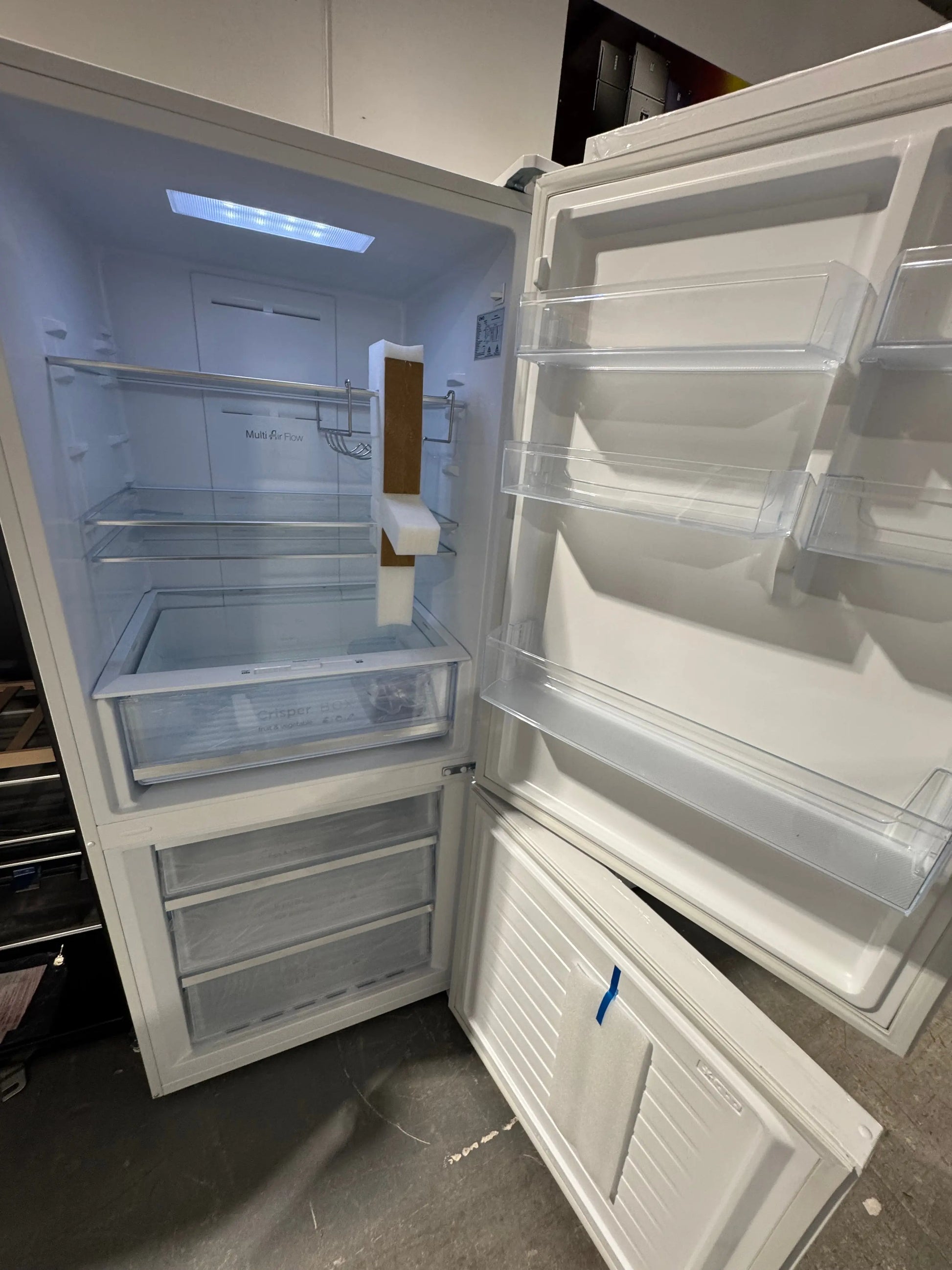 Factory seconds Chiq 396 litres fridge freezer | PERTH