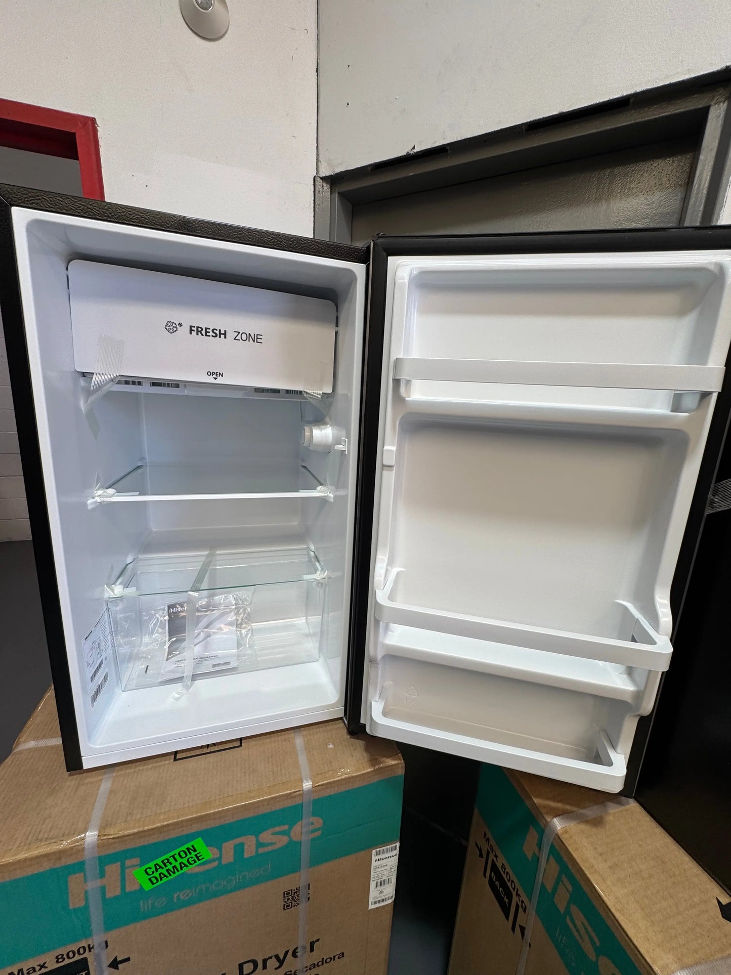Factory seconds Hisense 124 litres Bar fridge | SYDNEY
