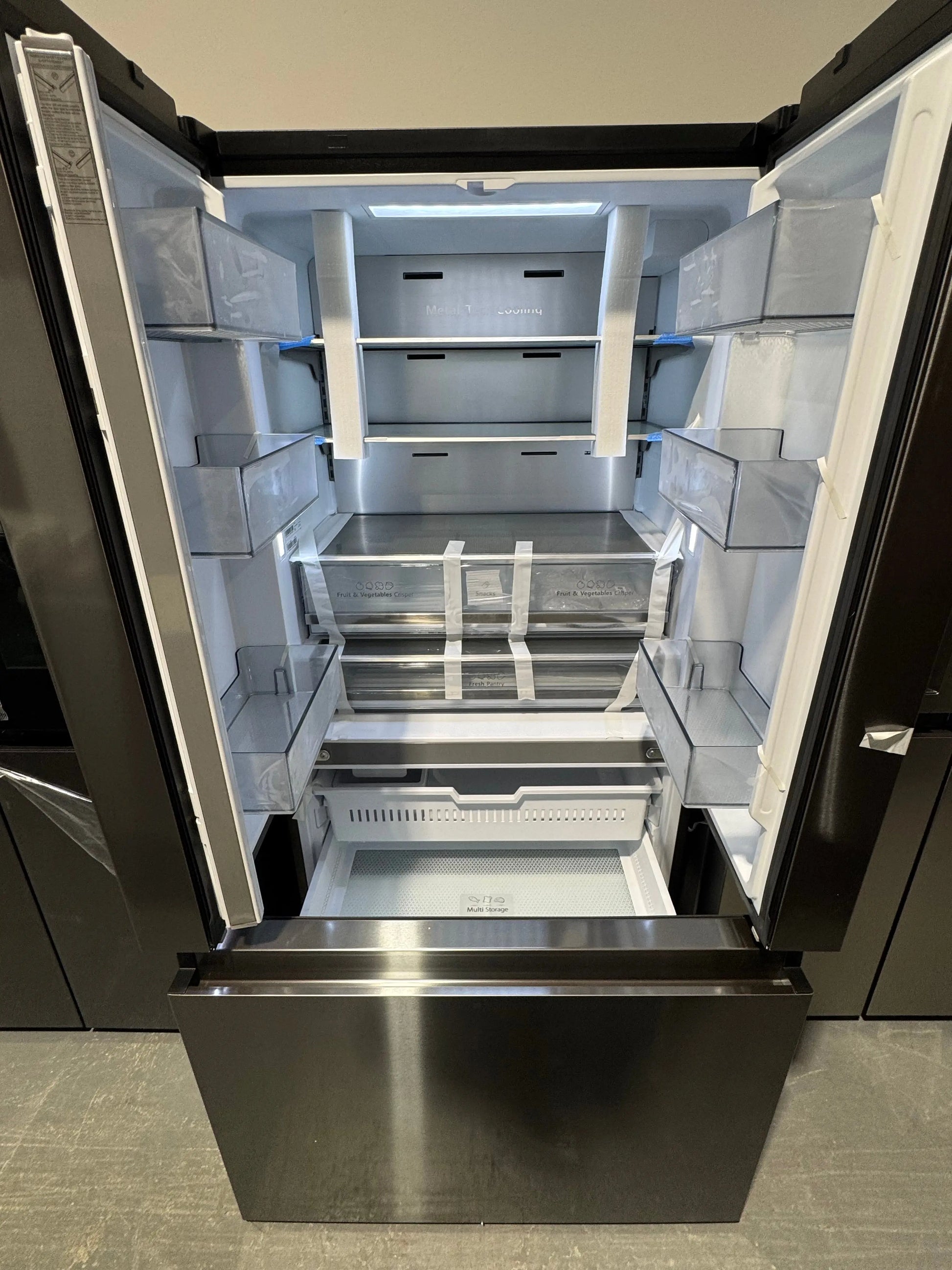 Factory seconds Hisense 634 litres fridge freezer | PERTH