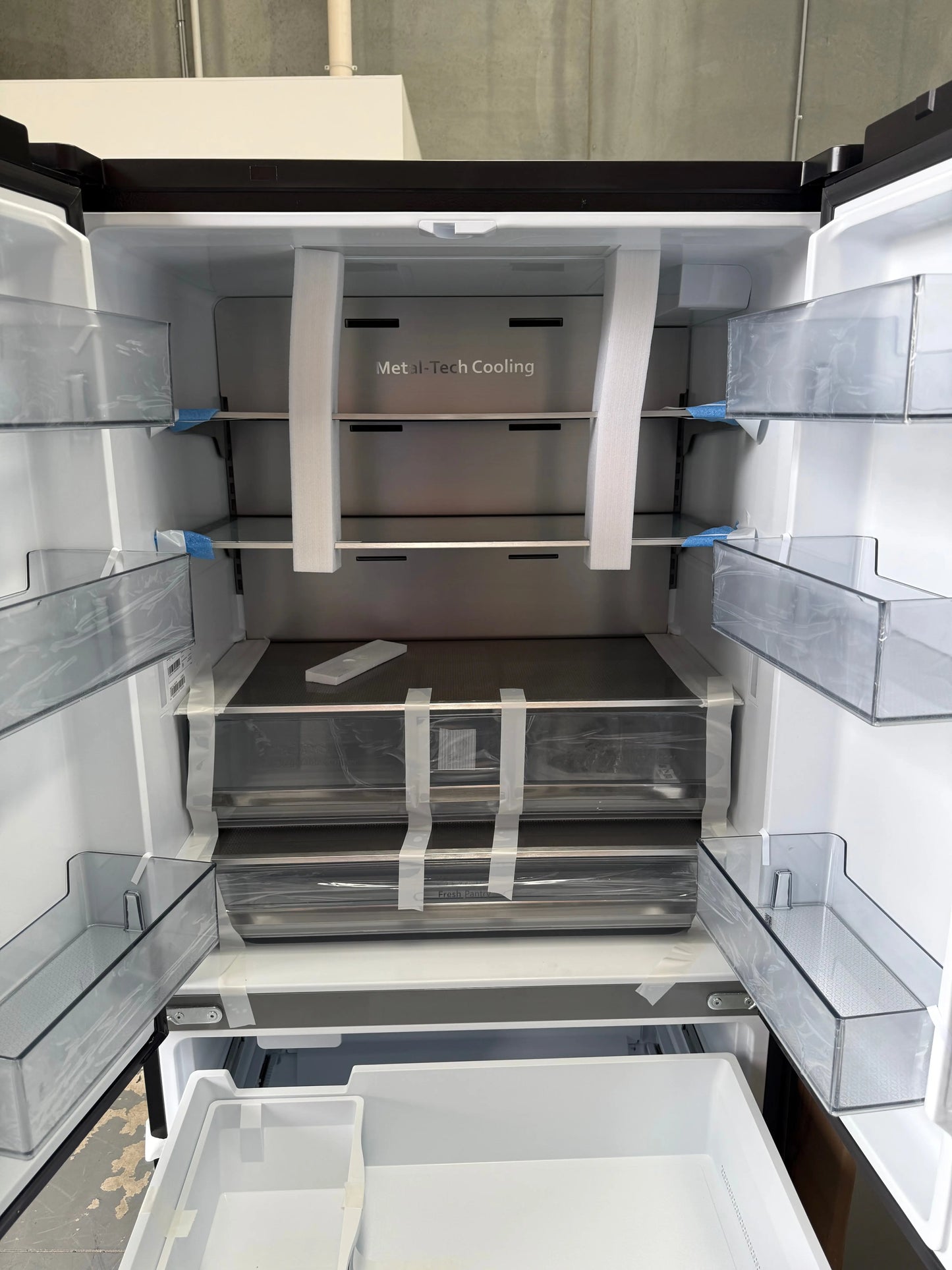 Factory seconds Hisense 634L and Hisense 10kg washing mechine | MELBOURNE