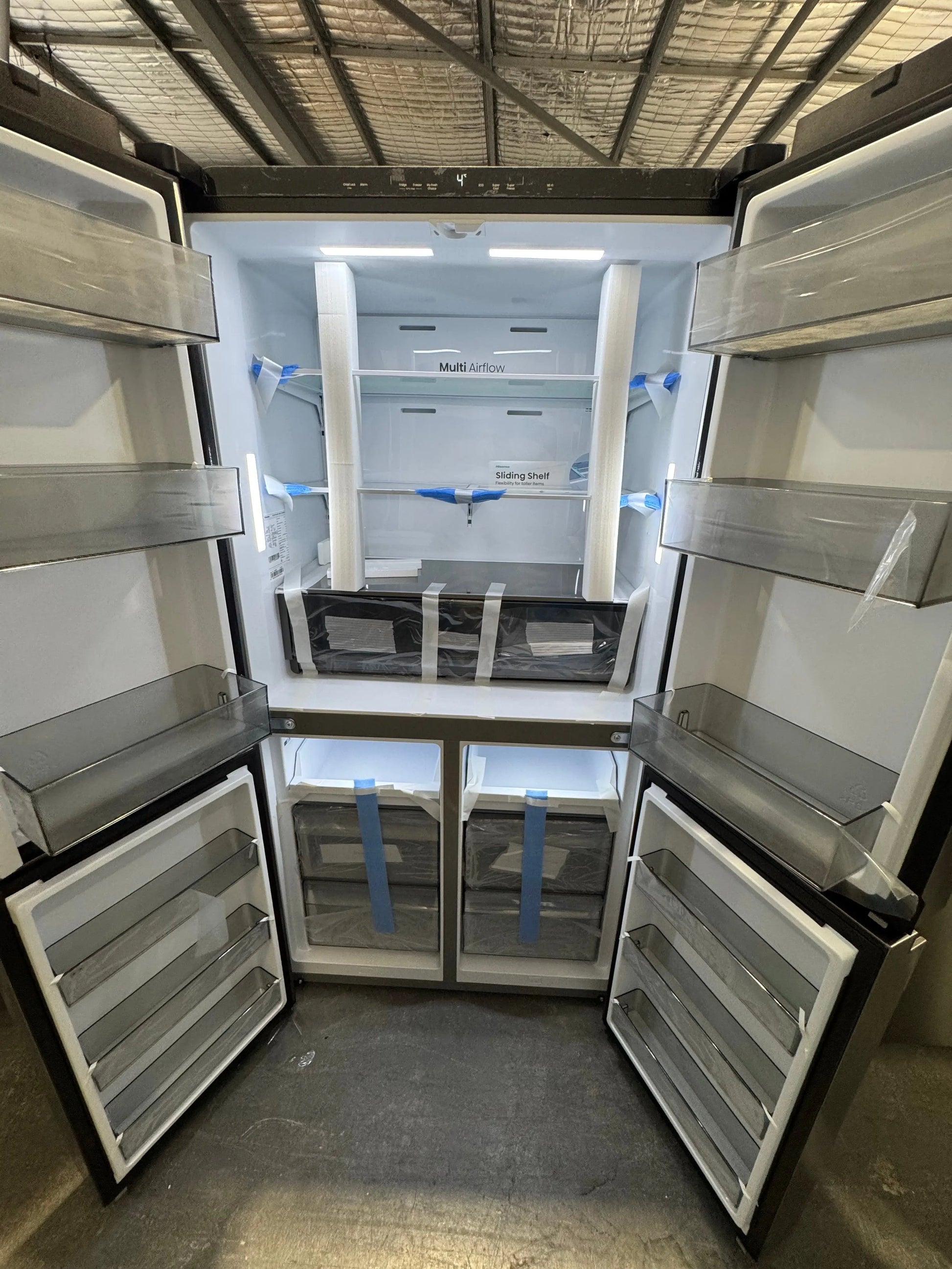 Factory seconds Hisense 647 litres fridge freezer | PERTH