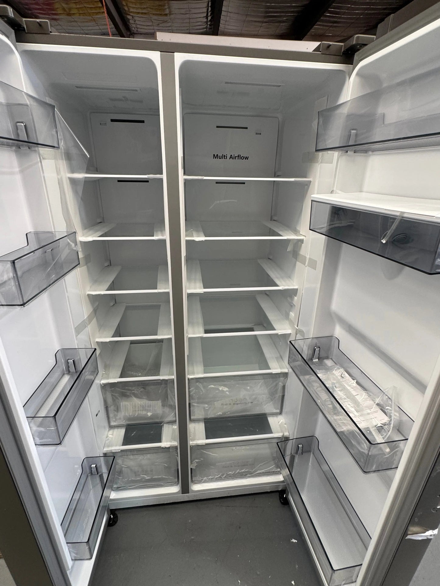 Factory seconds Hisense 649 litres fridge freezer | SYDNEY