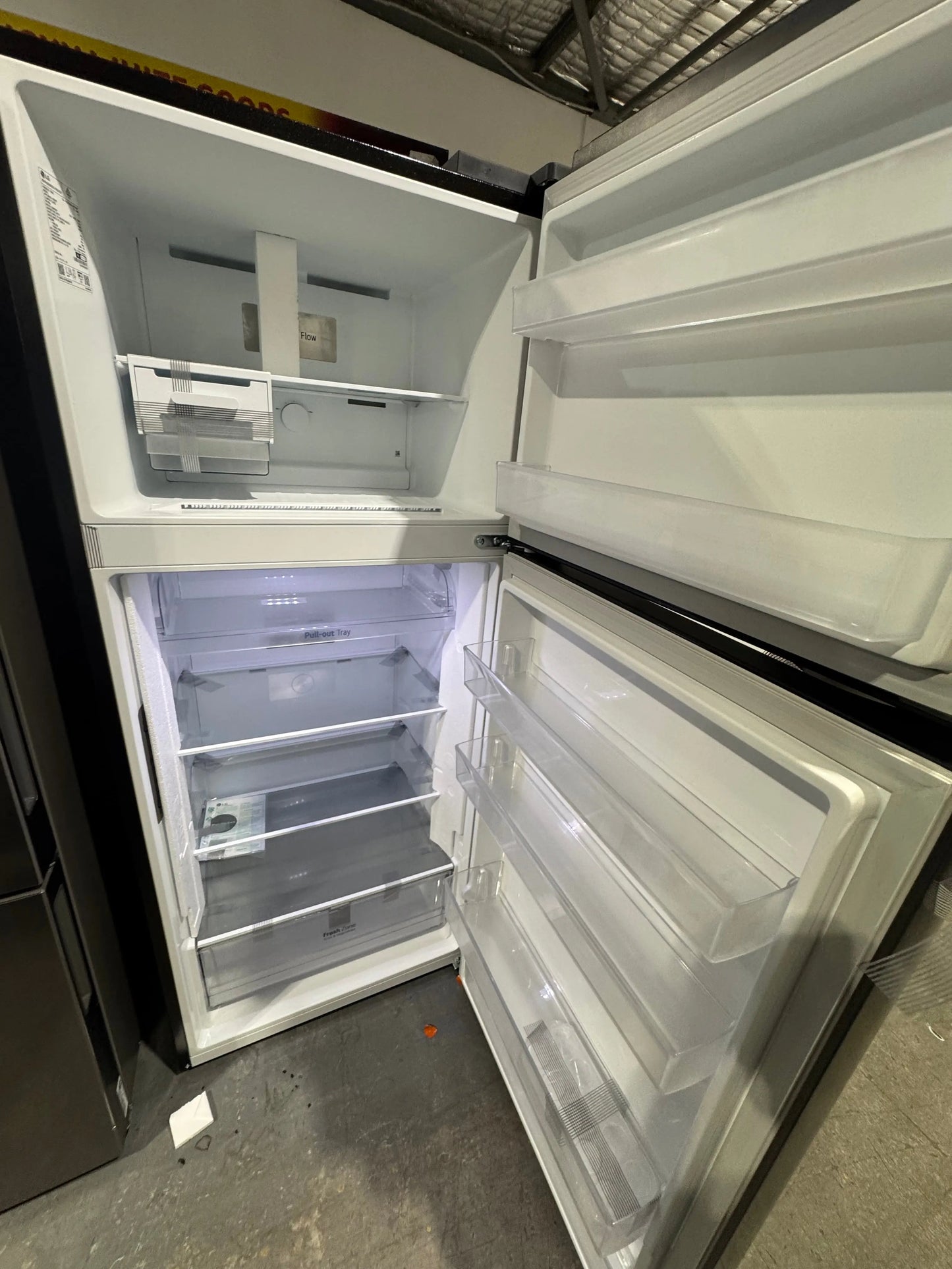 Factory seconds LG 375 litres fridge freezer | PERTH