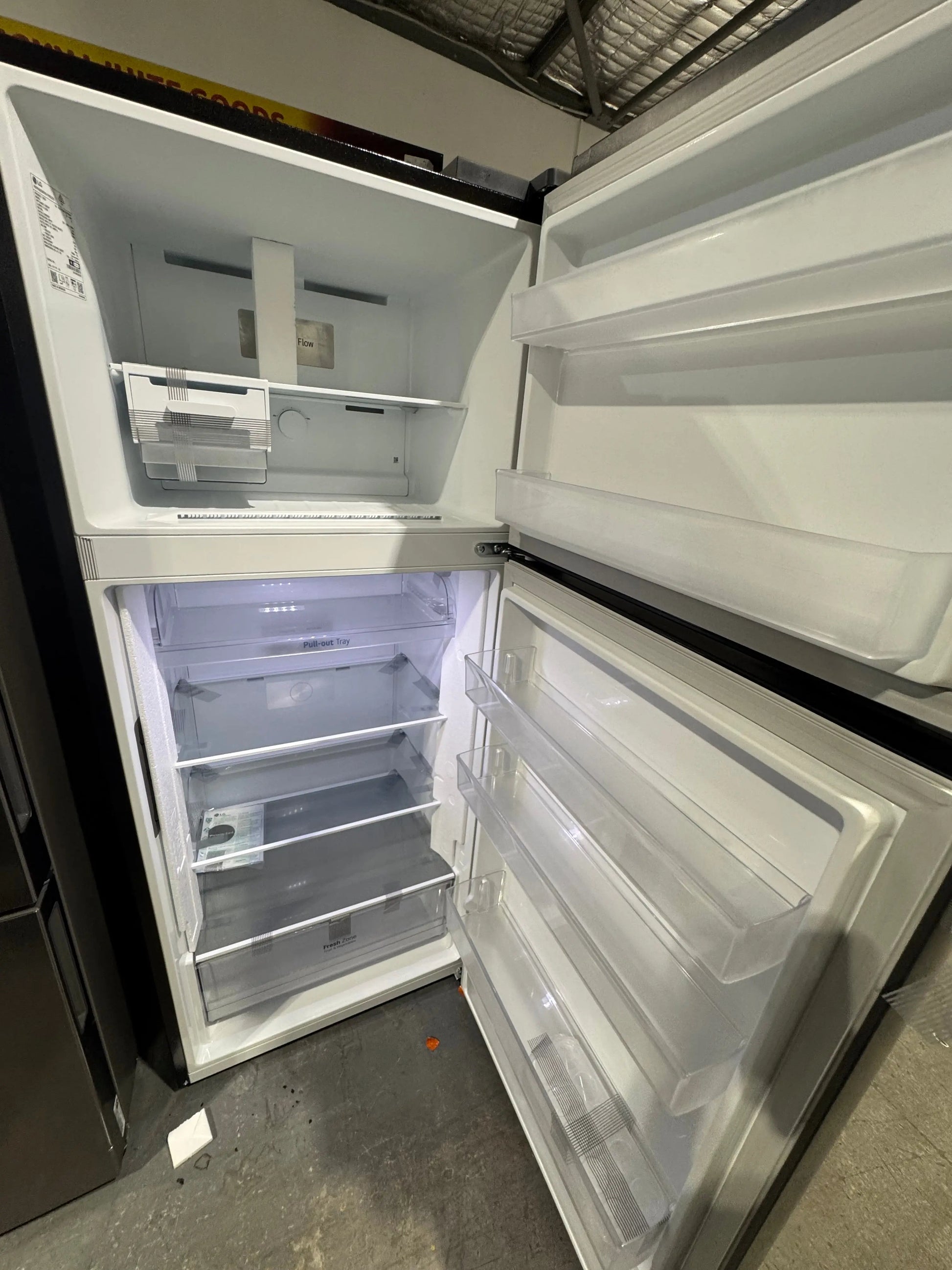 Factory seconds LG 375 litres fridge freezer | PERTH