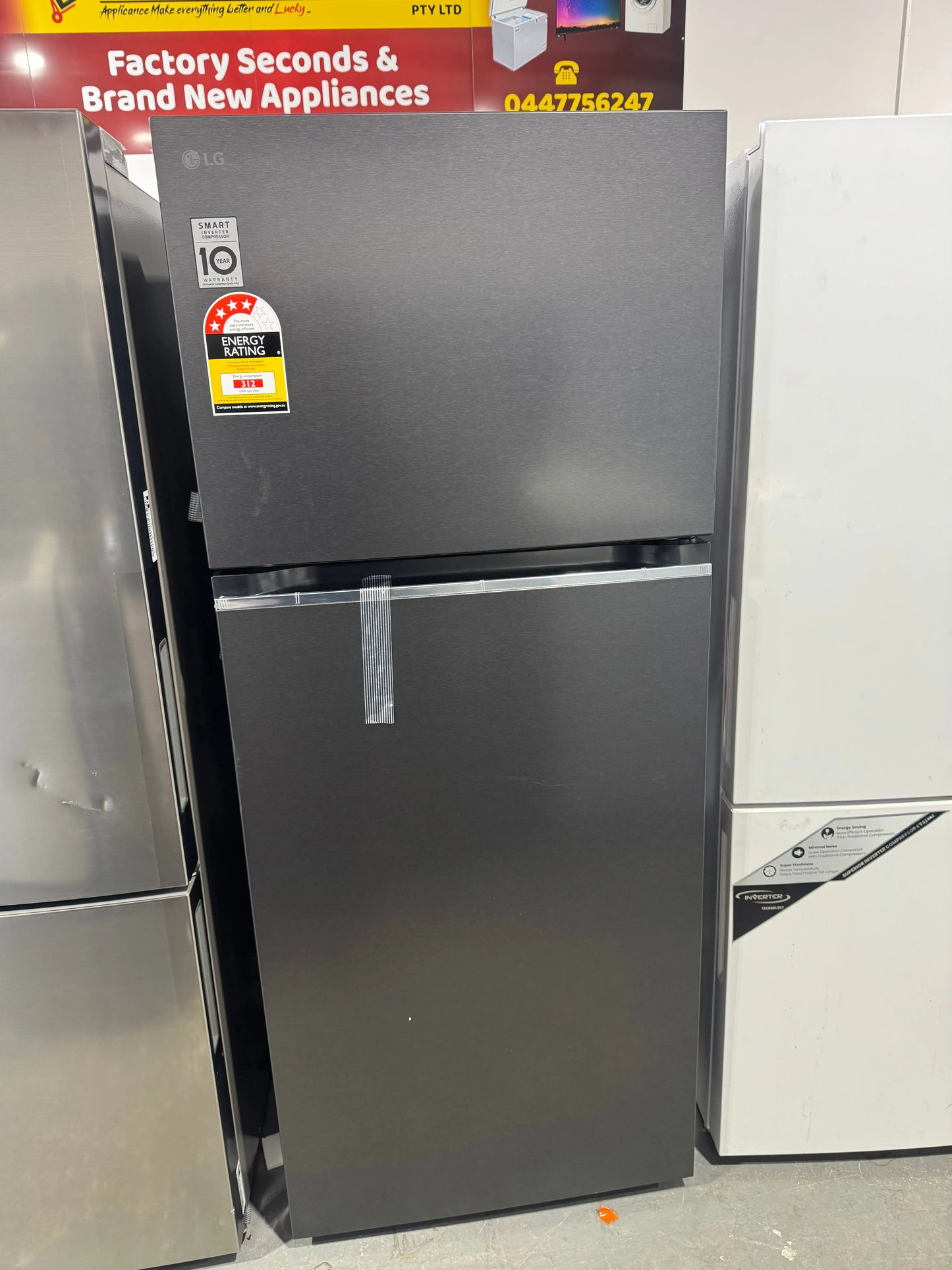 Factory seconds LG 375 litres fridge freezer | PERTH