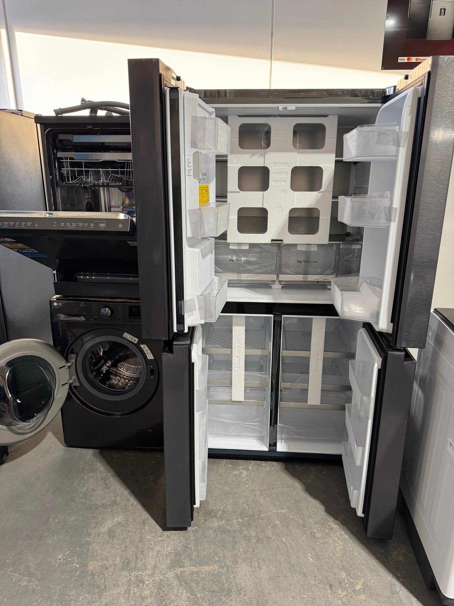 Factory seconds LG 636 fridge freezer, refurbished LG 15 place setting Dishwasher and refurbished LG 9kg washing machine | PERTH