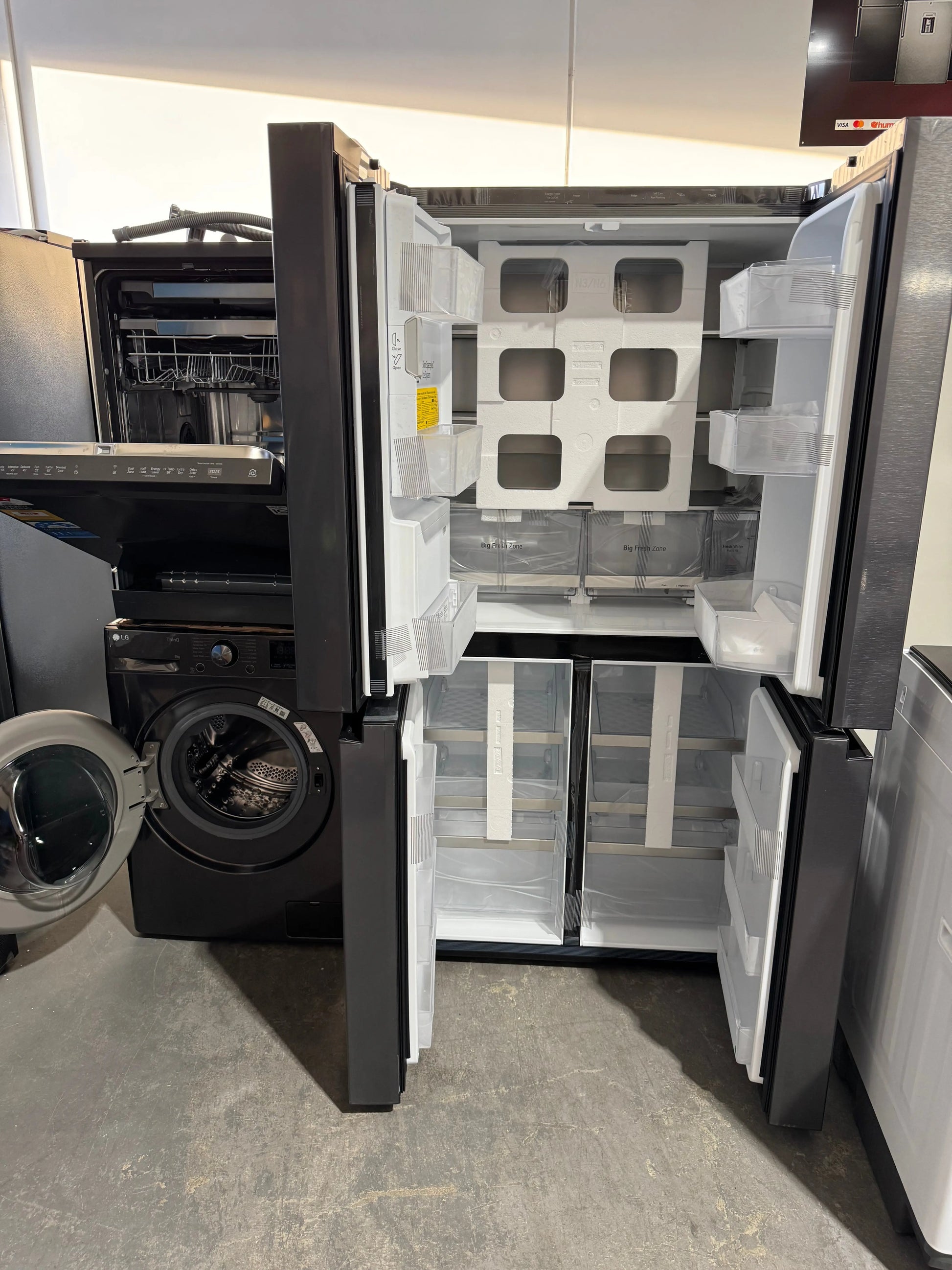 Factory seconds LG 636 fridge freezer, refurbished LG 15 place setting Dishwasher and refurbished LG 9kg washing machine | PERTH