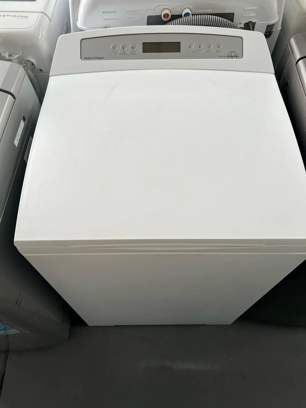Fisher And Paykel 8 kgs washing machine | Lucky white goods
