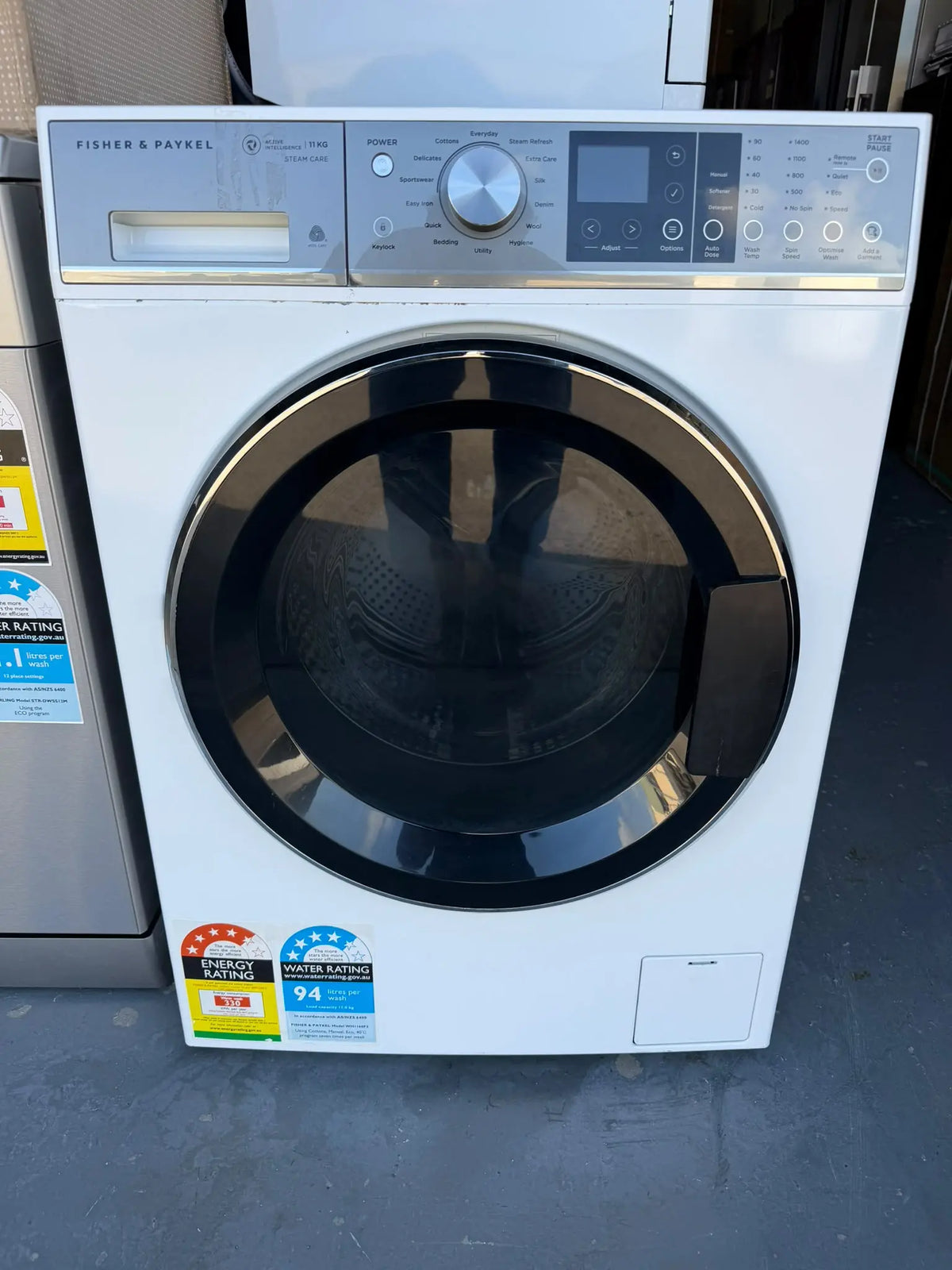 Fisher & Paykel 11kg Front Load Washing Machine – Refurbished | BRISBANE