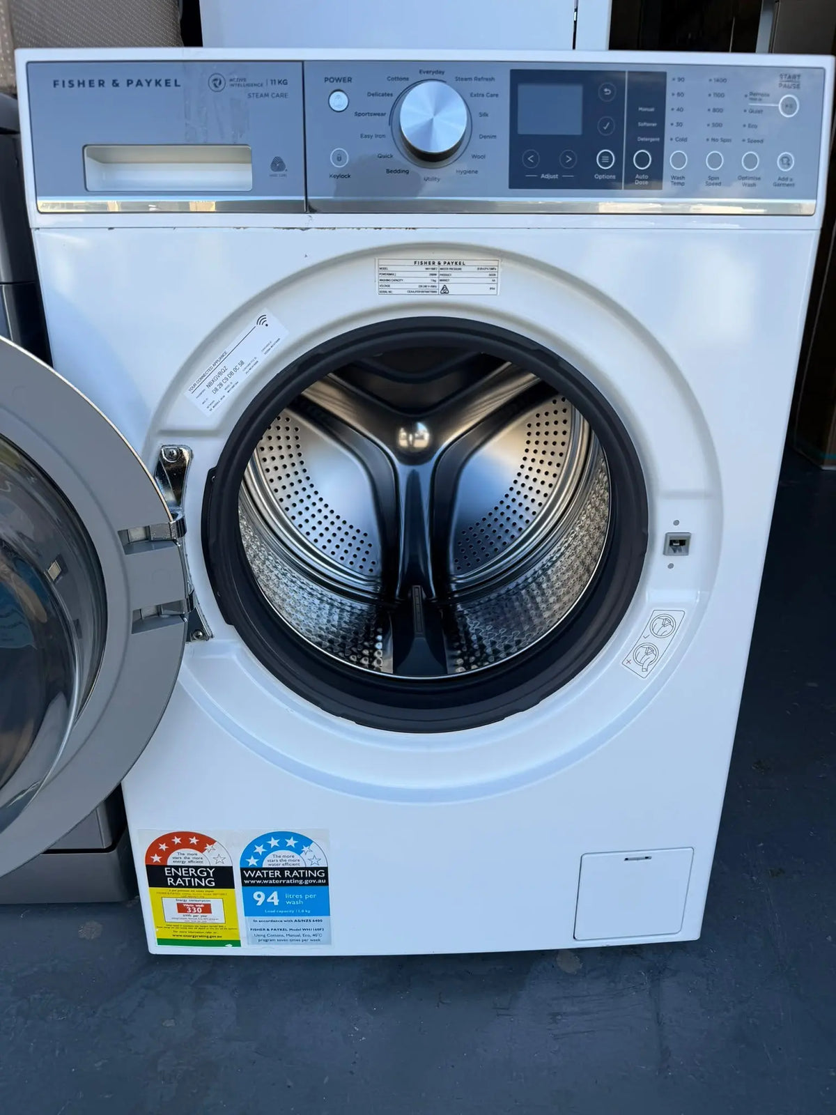 Fisher & Paykel 11kg Front Load Washing Machine – Refurbished | BRISBANE