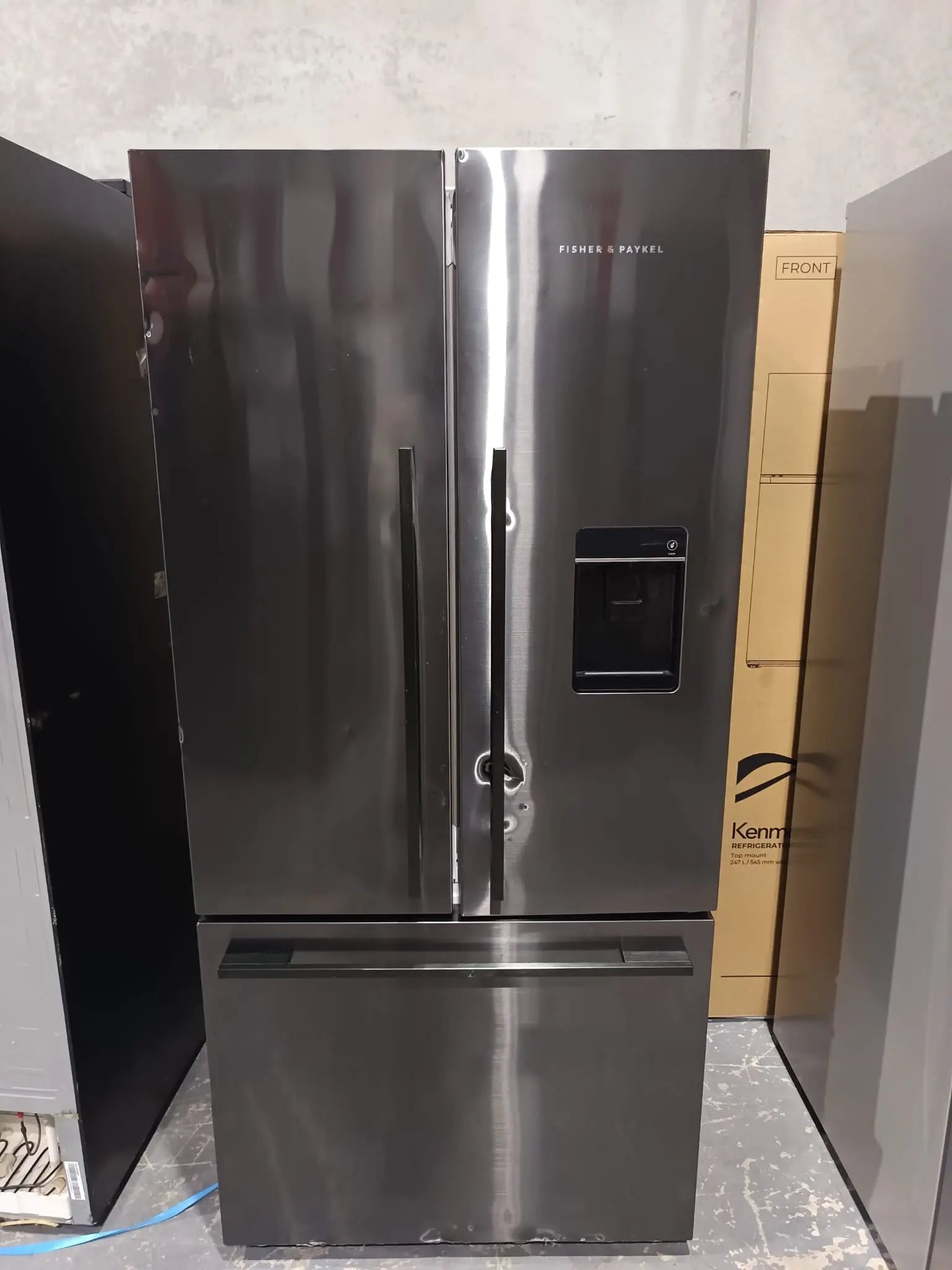 Fisher & Paykel 487L French Door Refrigerator RF522ADUB5 | MELBOURNE