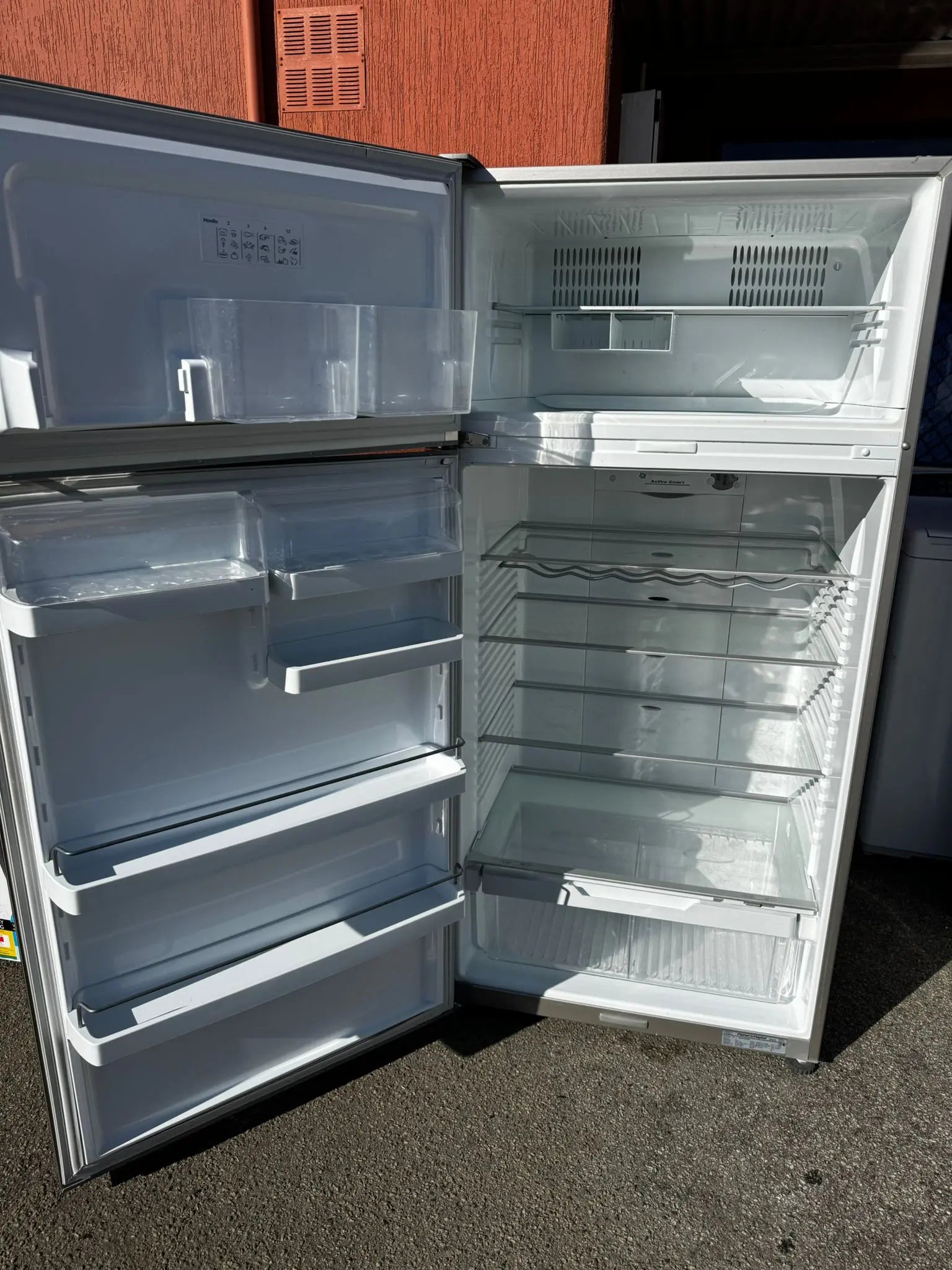 Fisher & Paykel 517 L Fridge Freezer – Refurbished | PERTH