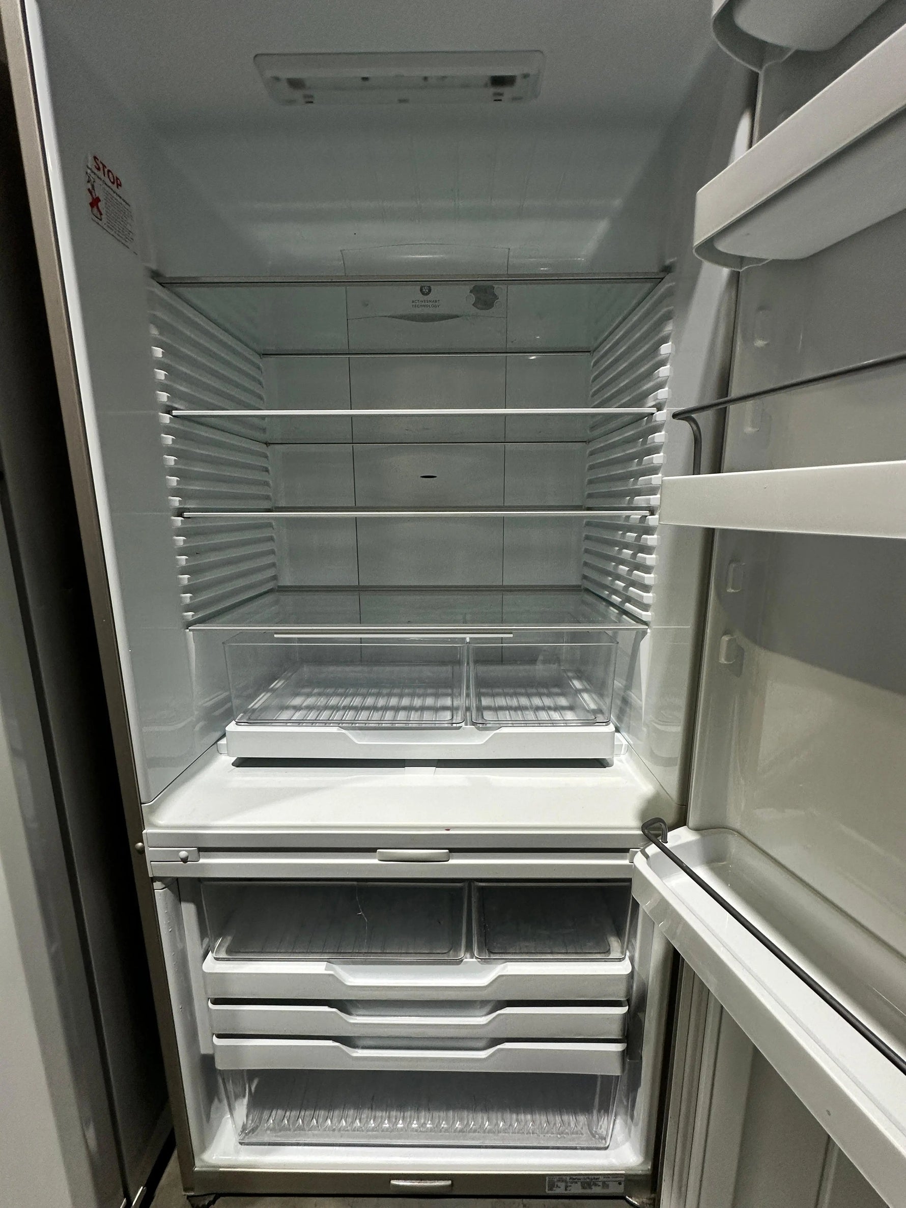 Fisher & Paykel 519L Bottom Mount Fridge Freezer – Refurbished | ADELAIDE