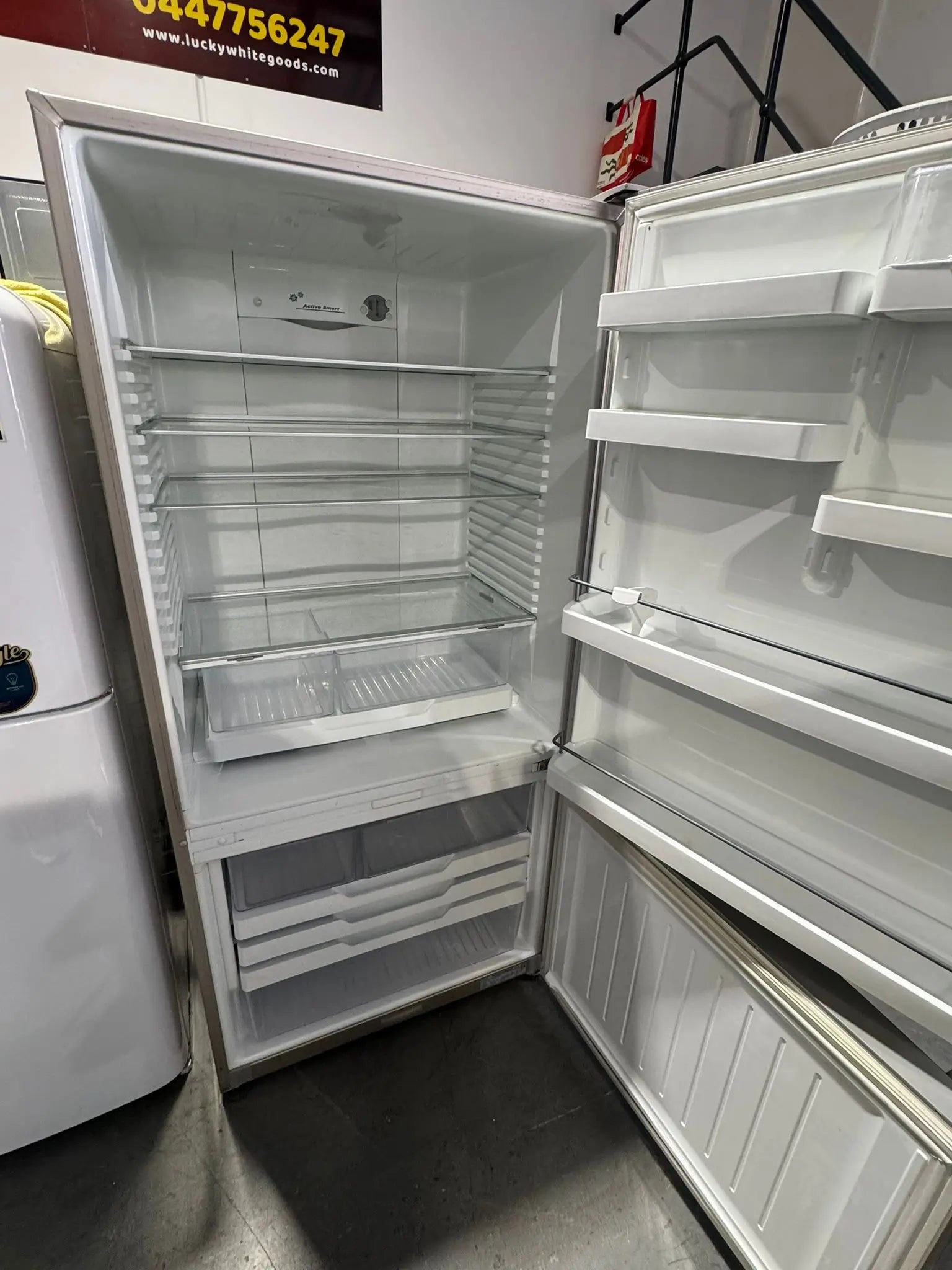Fisher & Paykel 519L Bottom Mount Fridge Freezer (Refurbished) | PERTH