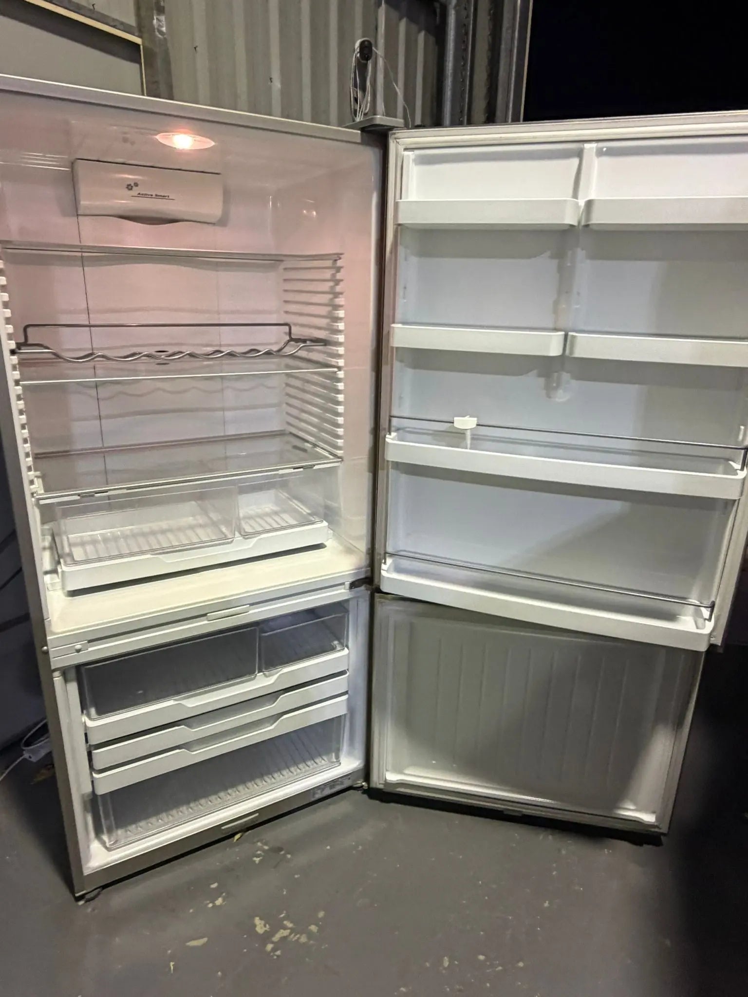 Fisher & Paykel 519L Bottom Mount Fridge – Refurbished | BRISBANE