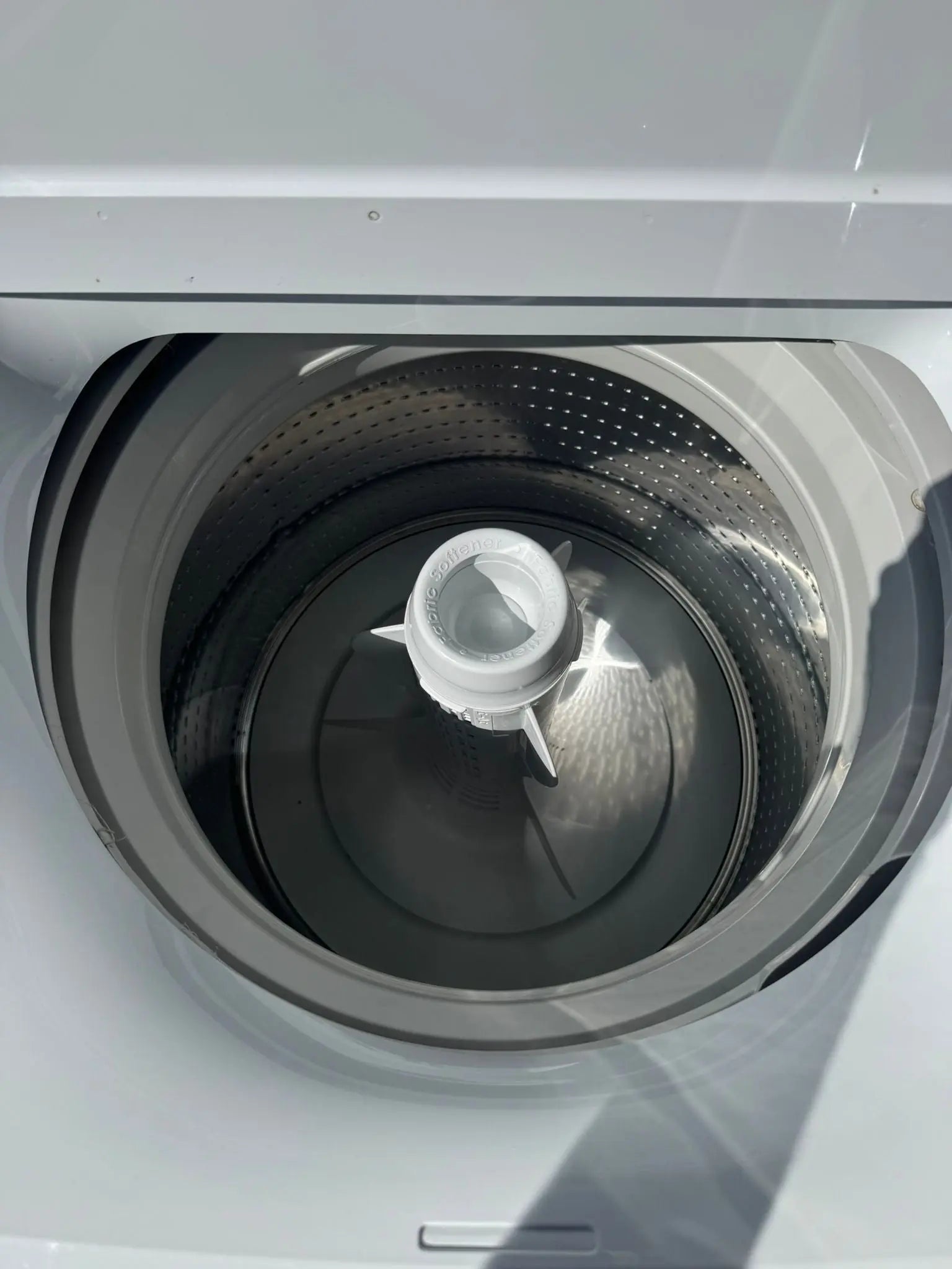 Fisher & Paykel 8.5kg Washer – Refurbished condition | ALEXANDRIA