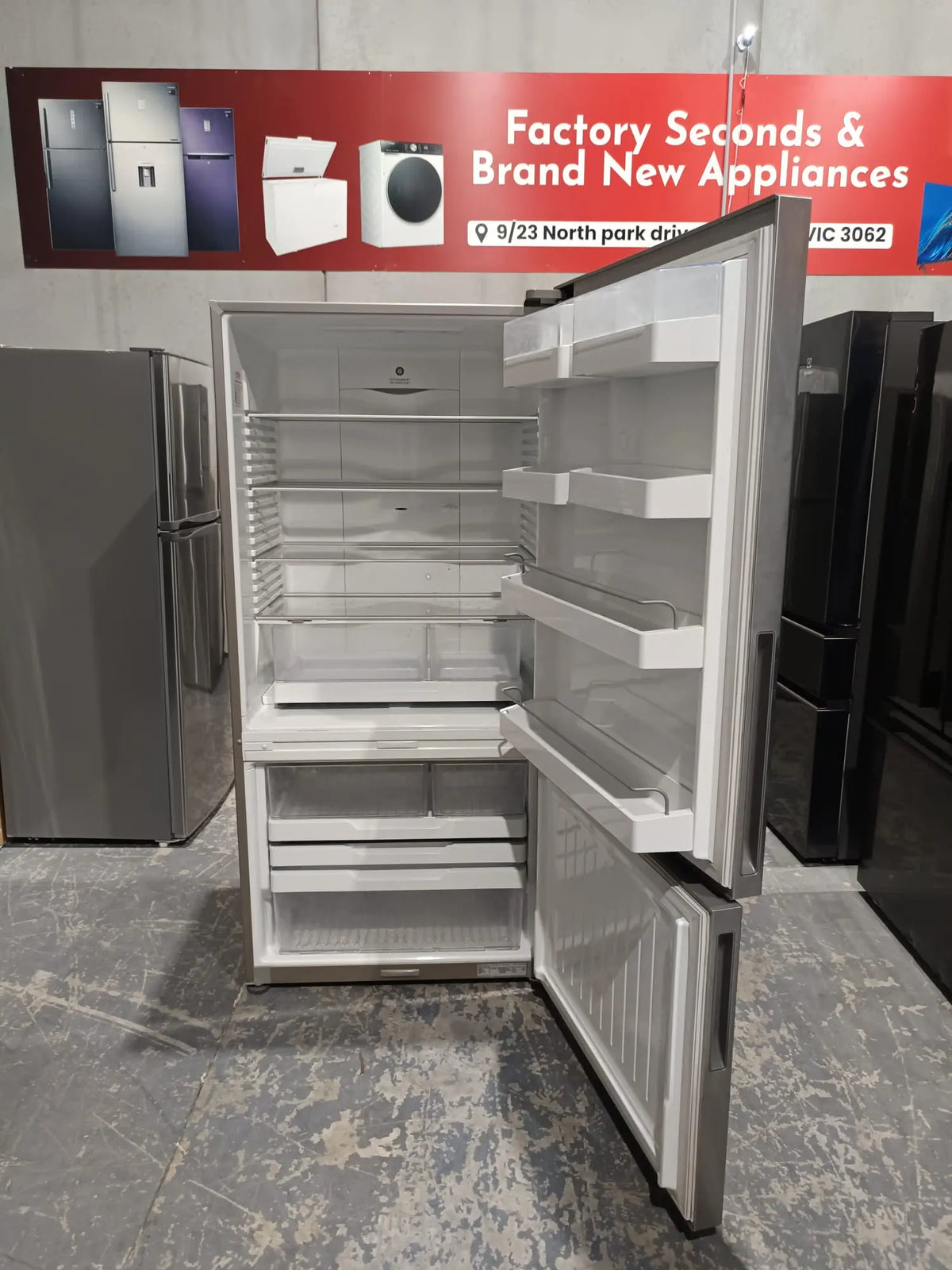 Fisher & Paykel Bottom Mount Refrigerator RF522BRPX6 – Refurbished | MELBOURNE