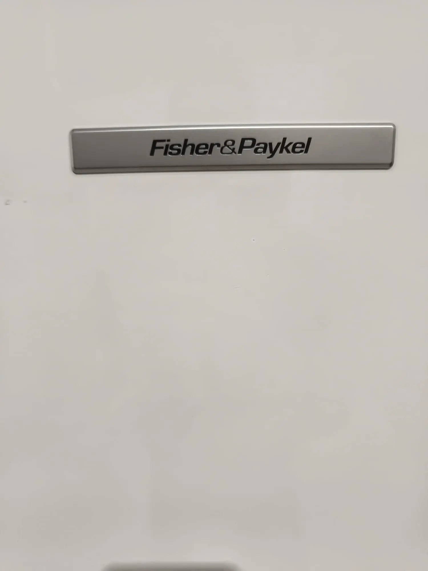 Fisher & Paykel E249TL 248L Refrigerator – Refurbished | MELBOURNE