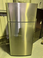 Fisher & Paykel E521T Refrigerator – Refurbished | Lucky white goods