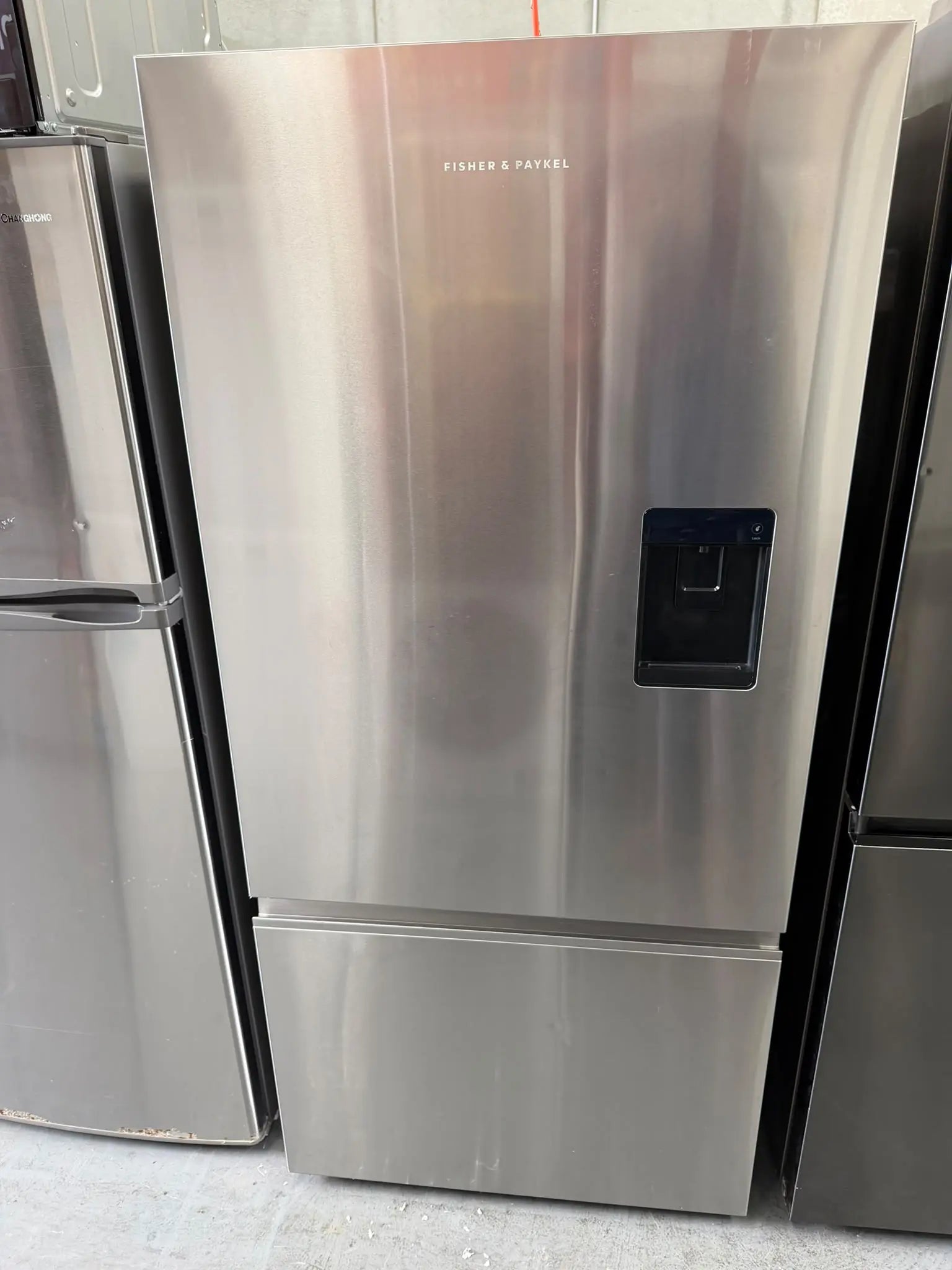 Fisher & Paykel Series 7 515L ActiveSmart Bottom Mount Refrigerator – Near New | MELBOURNE
