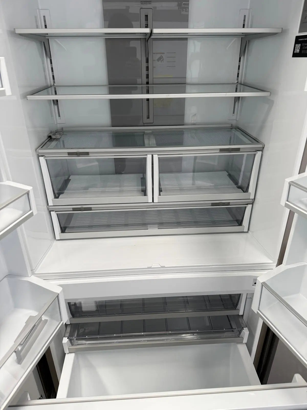 Fisher & Paykel Series 7 Integrated French Door Refrigerator – Ex Display | MELBOURNE