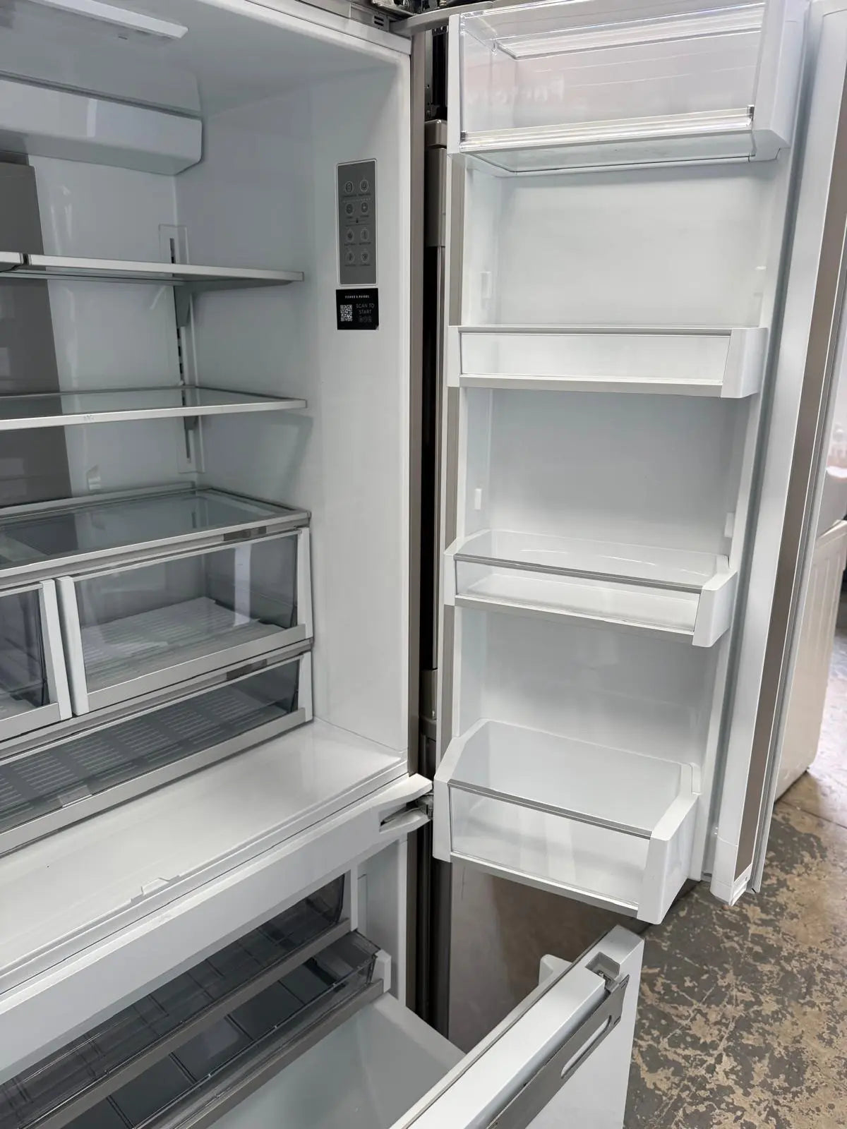 Fisher & Paykel Series 7 Integrated French Door Refrigerator – Ex Display | MELBOURNE