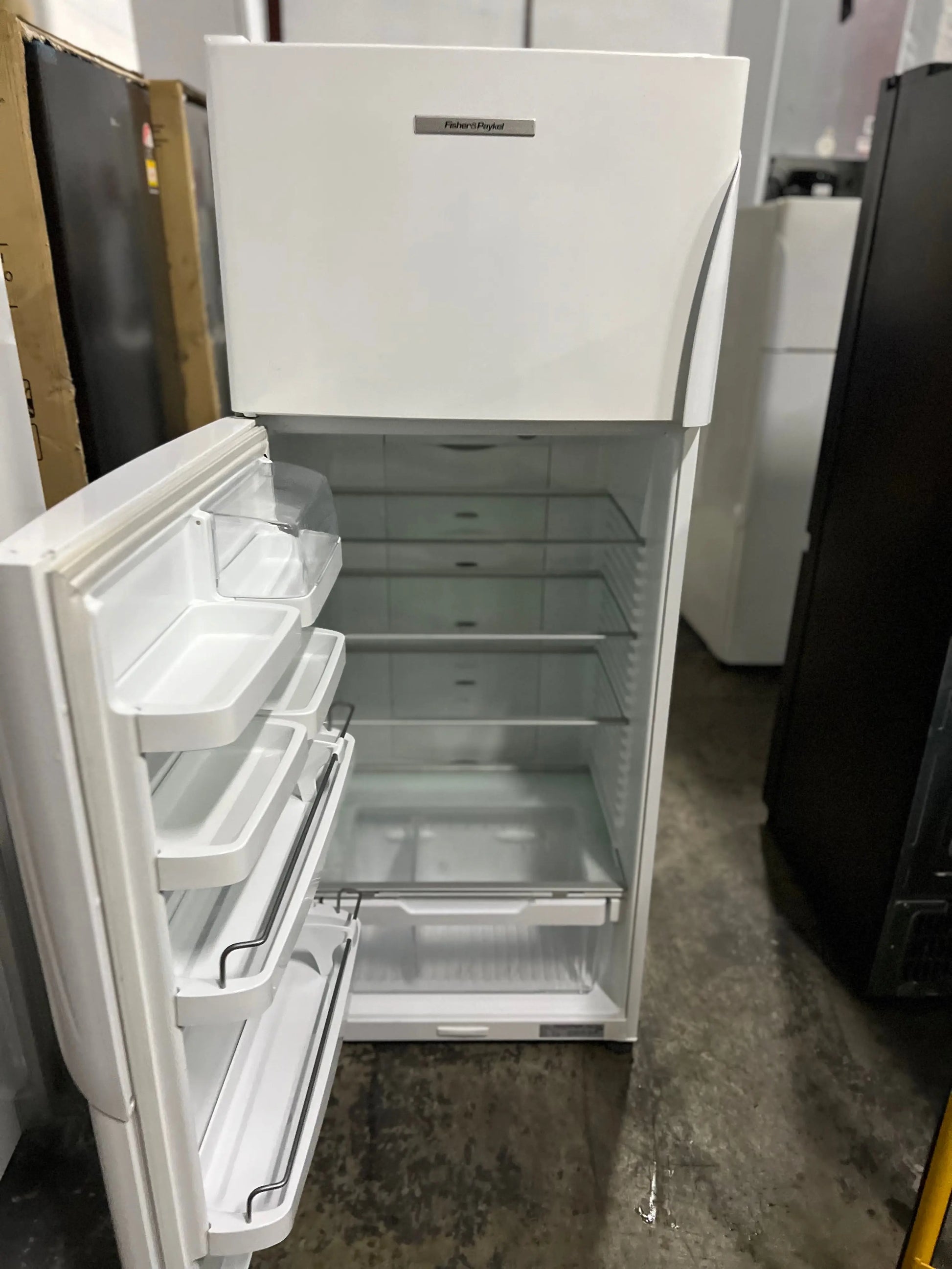 Fisher and paykel 417 litres fridge freezer | ADELAIDE