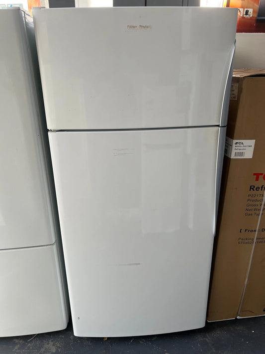 Fisher and paykel 517 litres fridge freezer | ADELAIDE