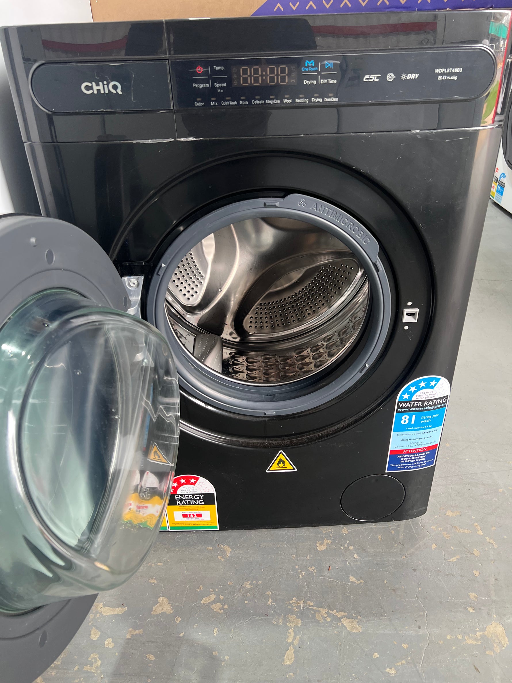 Fisher&Paykel 411 litres Fridge Freezer&Chiq 8 Kgs Washing Machine & 55” Ffalcon Tv | ADELAIDE