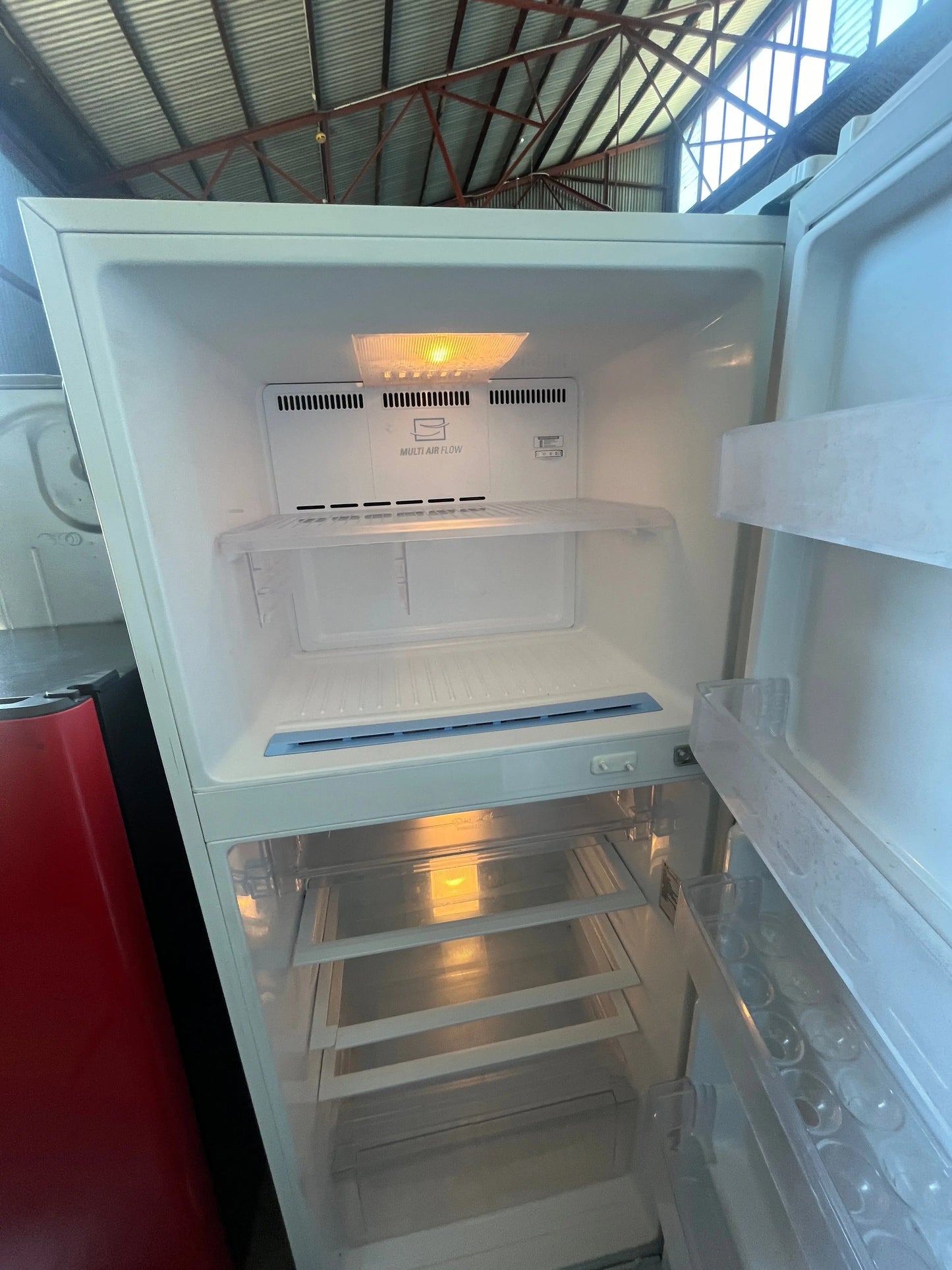 Refurbished LG 422L Refrigerator/Freezer Model GN-422FW | ADELAIDE